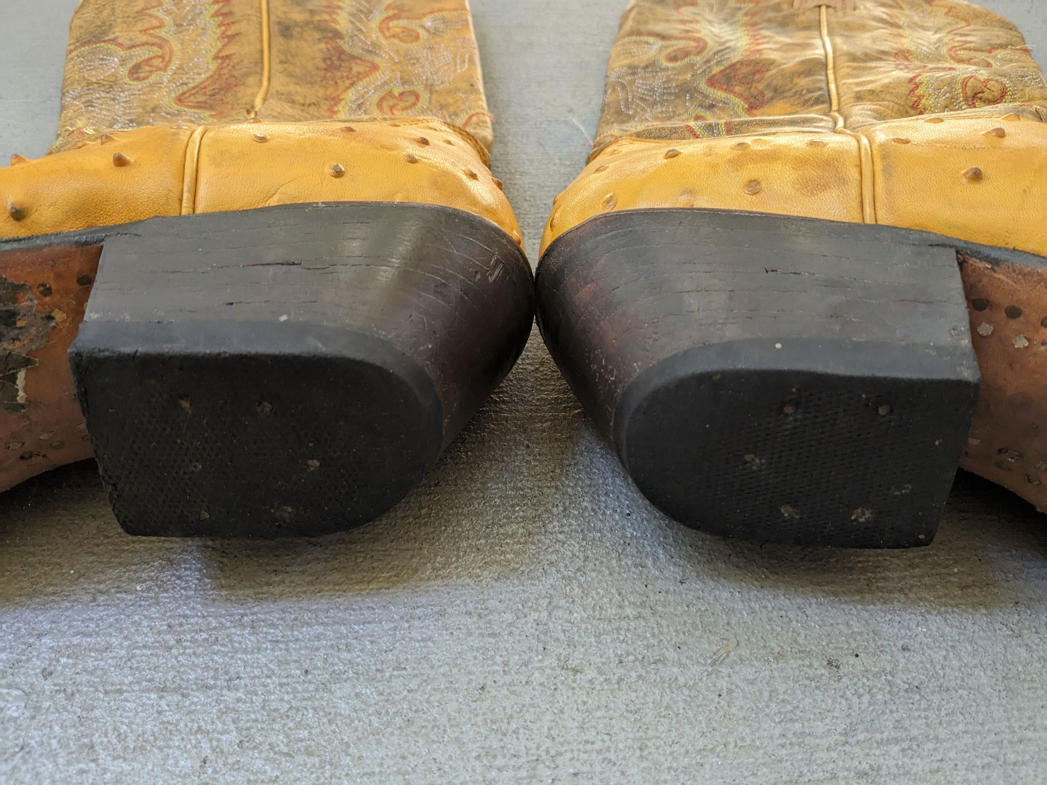 Vintage Ostrich Cowboy Boots Yellow 8.5 EE Wide Embossed Leather Size US 8.5 / EU 41-42 - 14 Thumbnail
