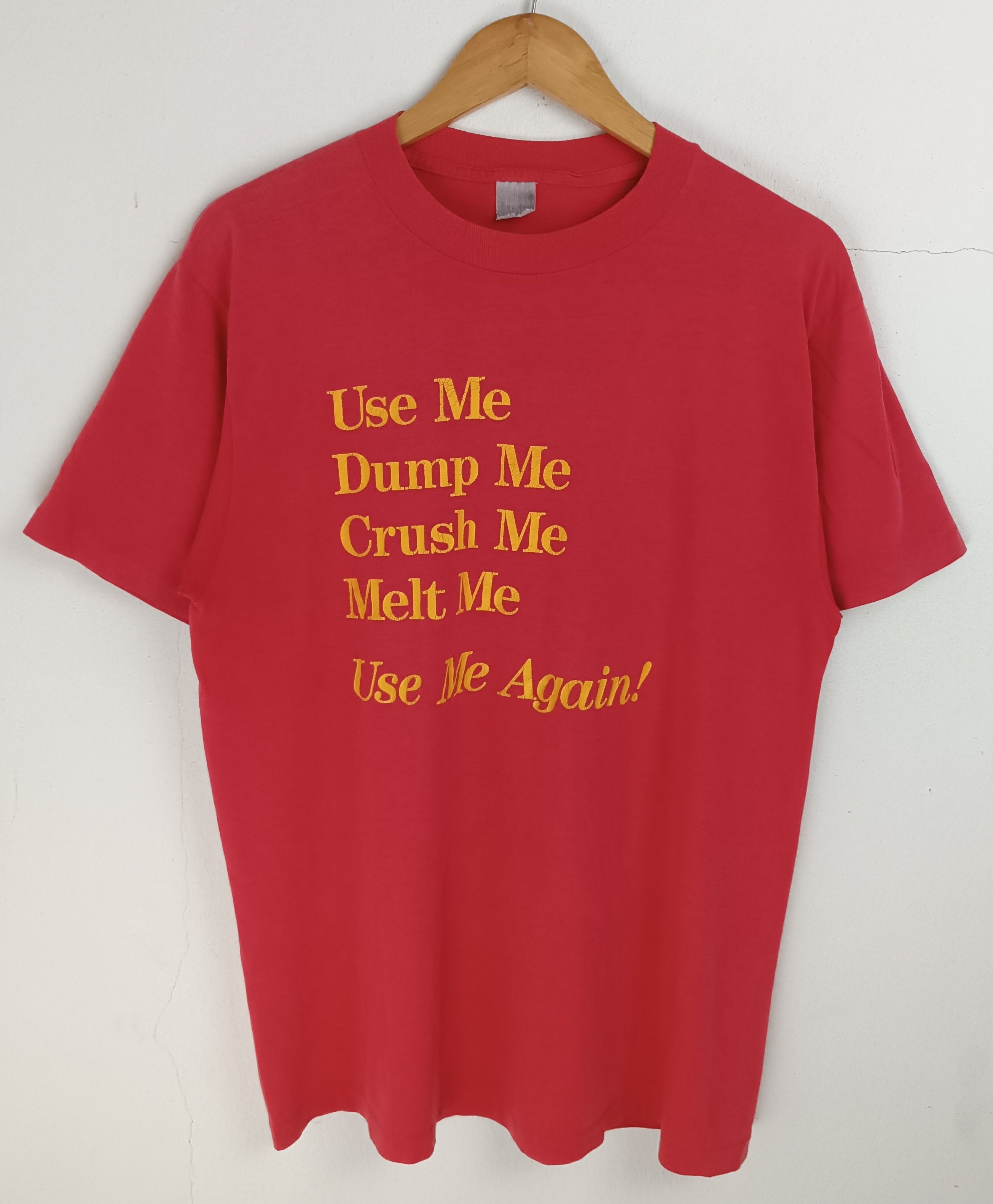 Vintage VINTAGE 90'S GLASS RECYCLE USE ME DUMP ME HUMOR FUNNY TEE Size US M / EU 48-50 / 2 - 3 Thumbnail