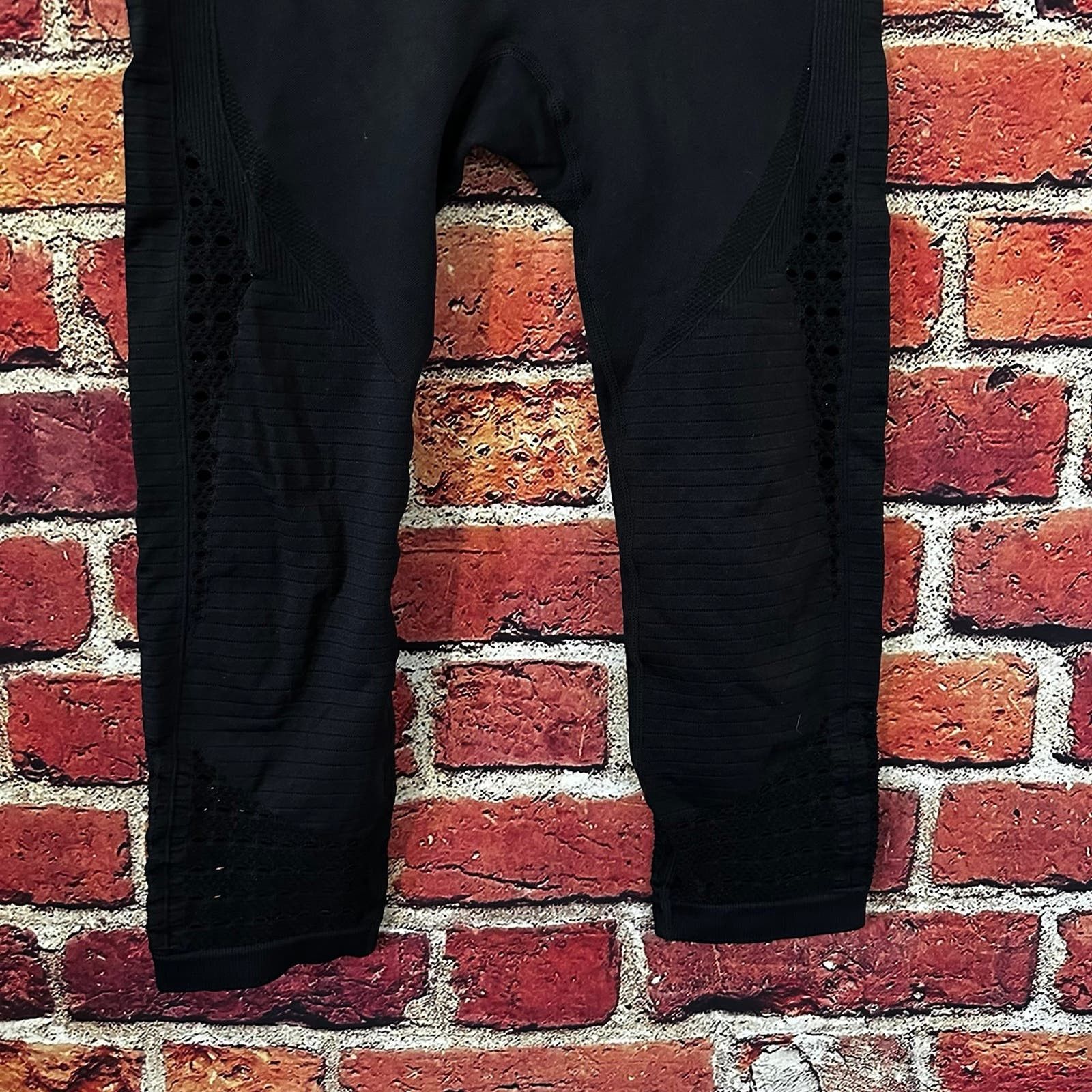 Gymshark Black gymshark leggings Size 27" / US 4 / IT 40 - 2 Thumbnail