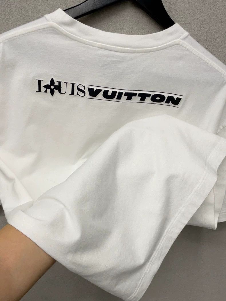 Louis Vuitton Louis Vuitton 24 Logo Embroidered Crew Neck Casual Short S Size US L / EU 52-54 / 3 - 7 Thumbnail