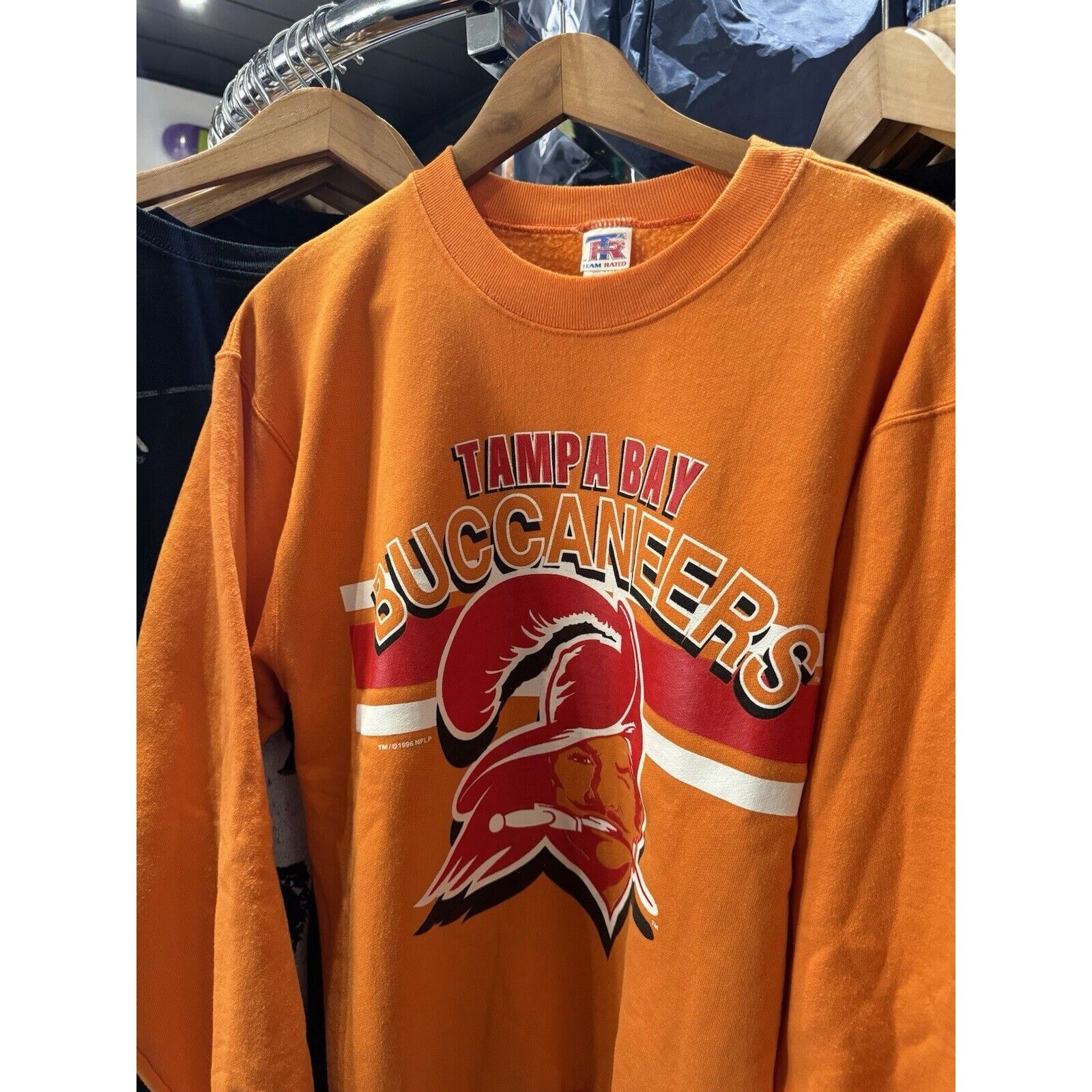 1996 Tampa Bay Buccaneers NFL Creamsicle Sweatshirt Size M