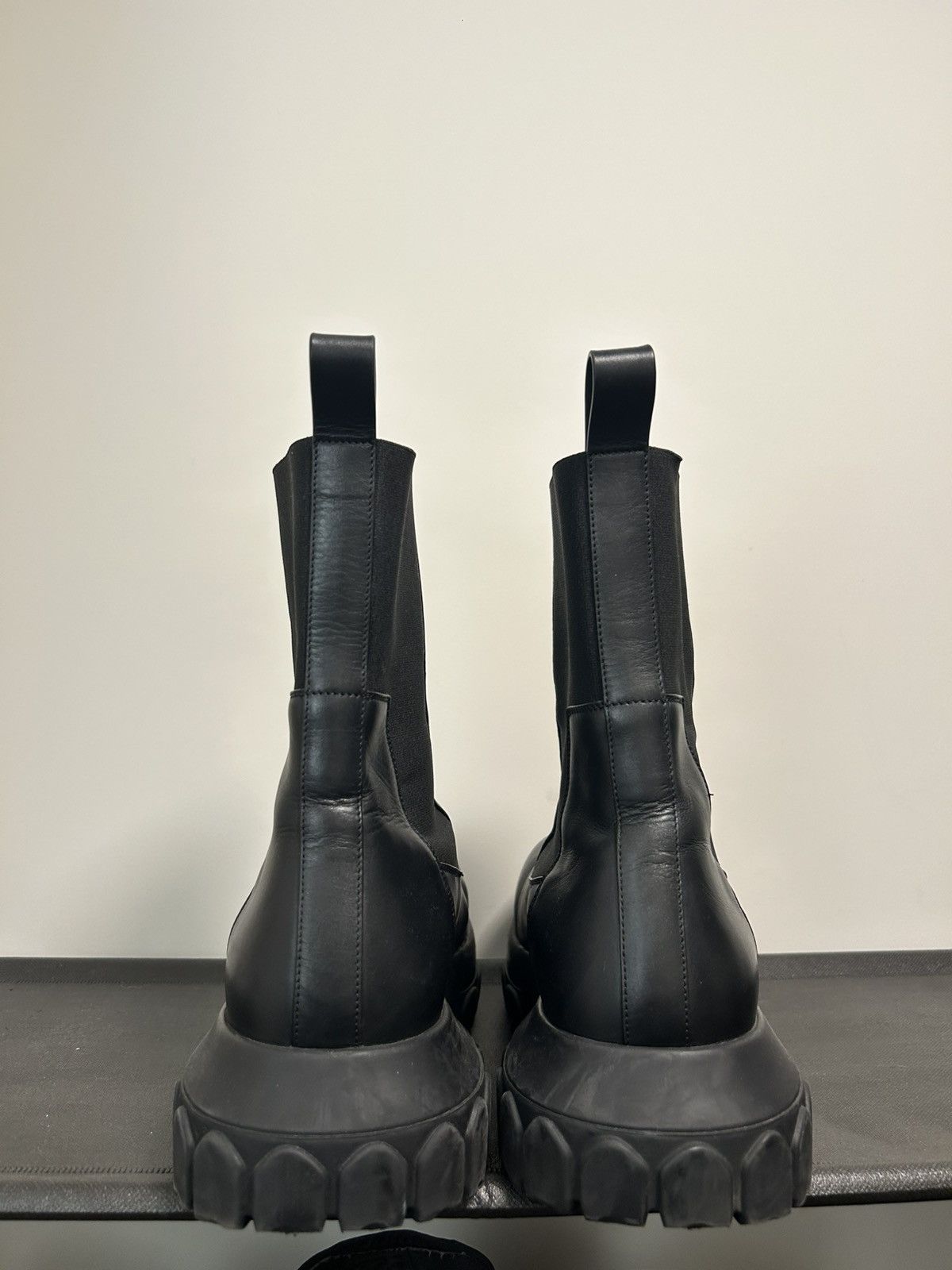 Rick Owens Rick Owens Beetle Bozo Tractor Boots Size US 11 / EU 44 - 2 Thumbnail