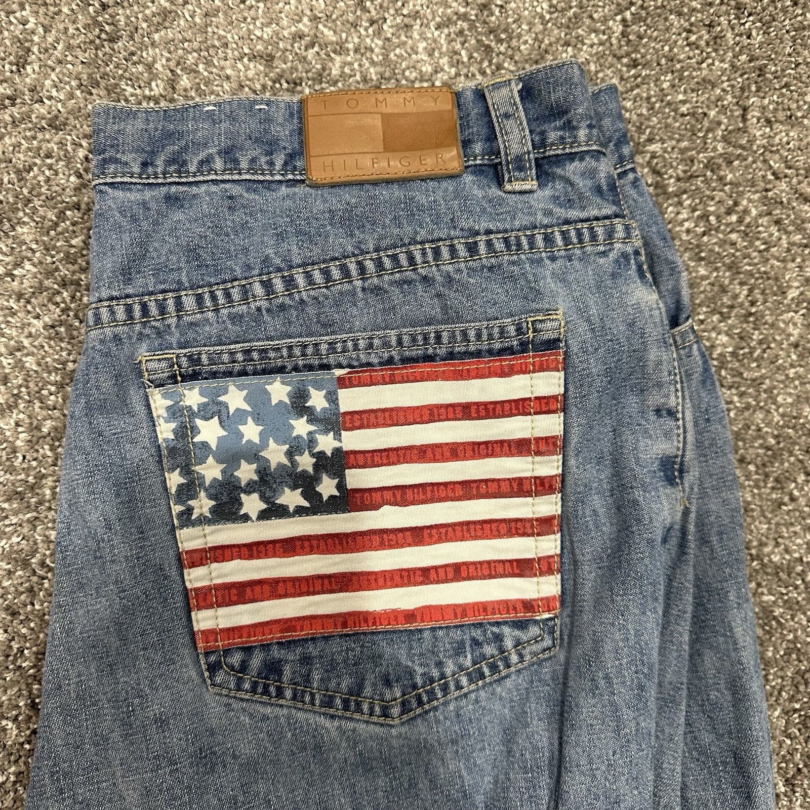 Tommy Hilfiger Vtg Tommy Hilfiger Womens Jean Size 14 USA Flag Graphic Blue Size 36" / US 14 / IT 50 - 3 Thumbnail