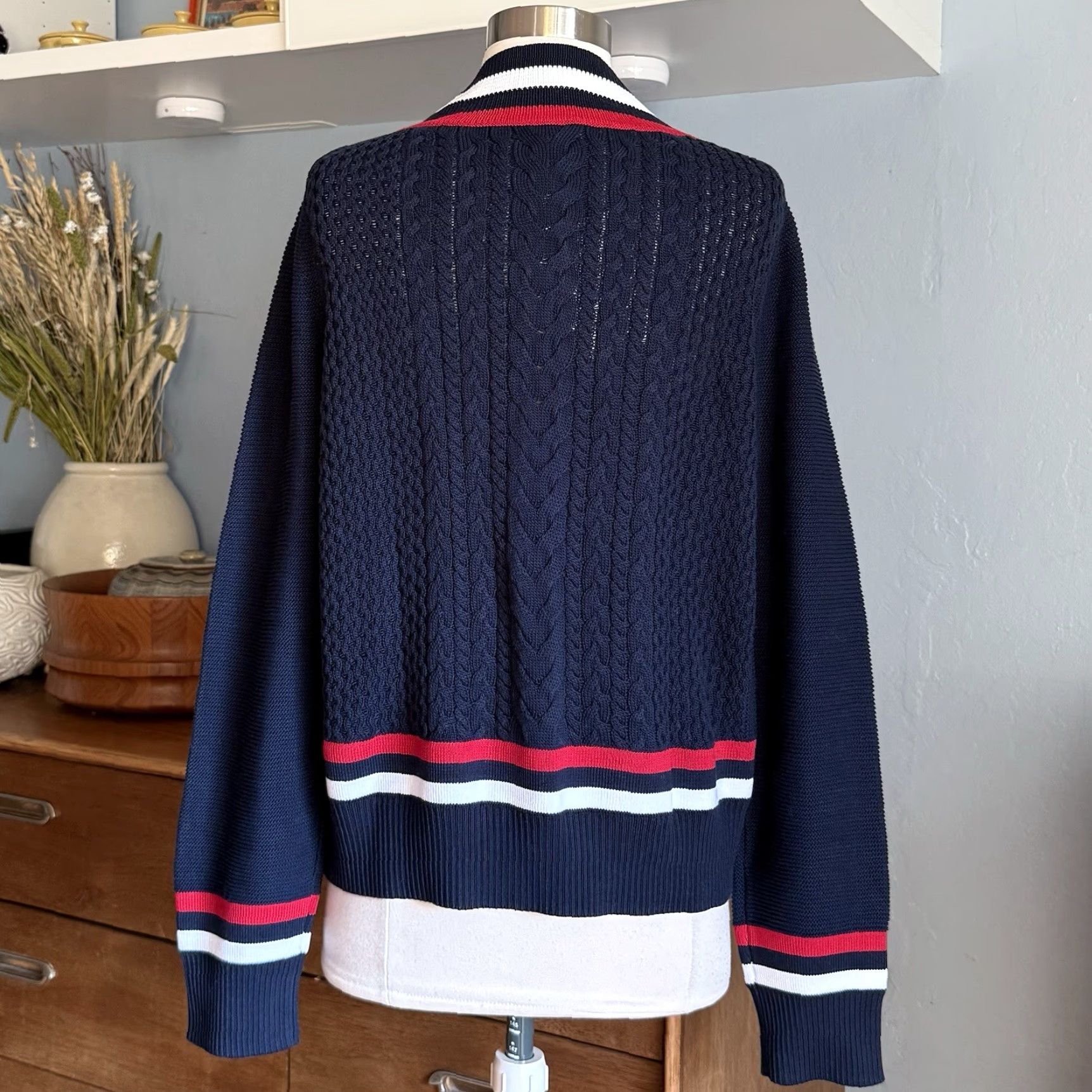 Brooks Brothers Brooks Brothers Red Fleece Sweater Women's XL Cable-Knit V-Neck Pullover Navy Size XL / US 12-14 / IT 48-50 - 3 Thumbnail