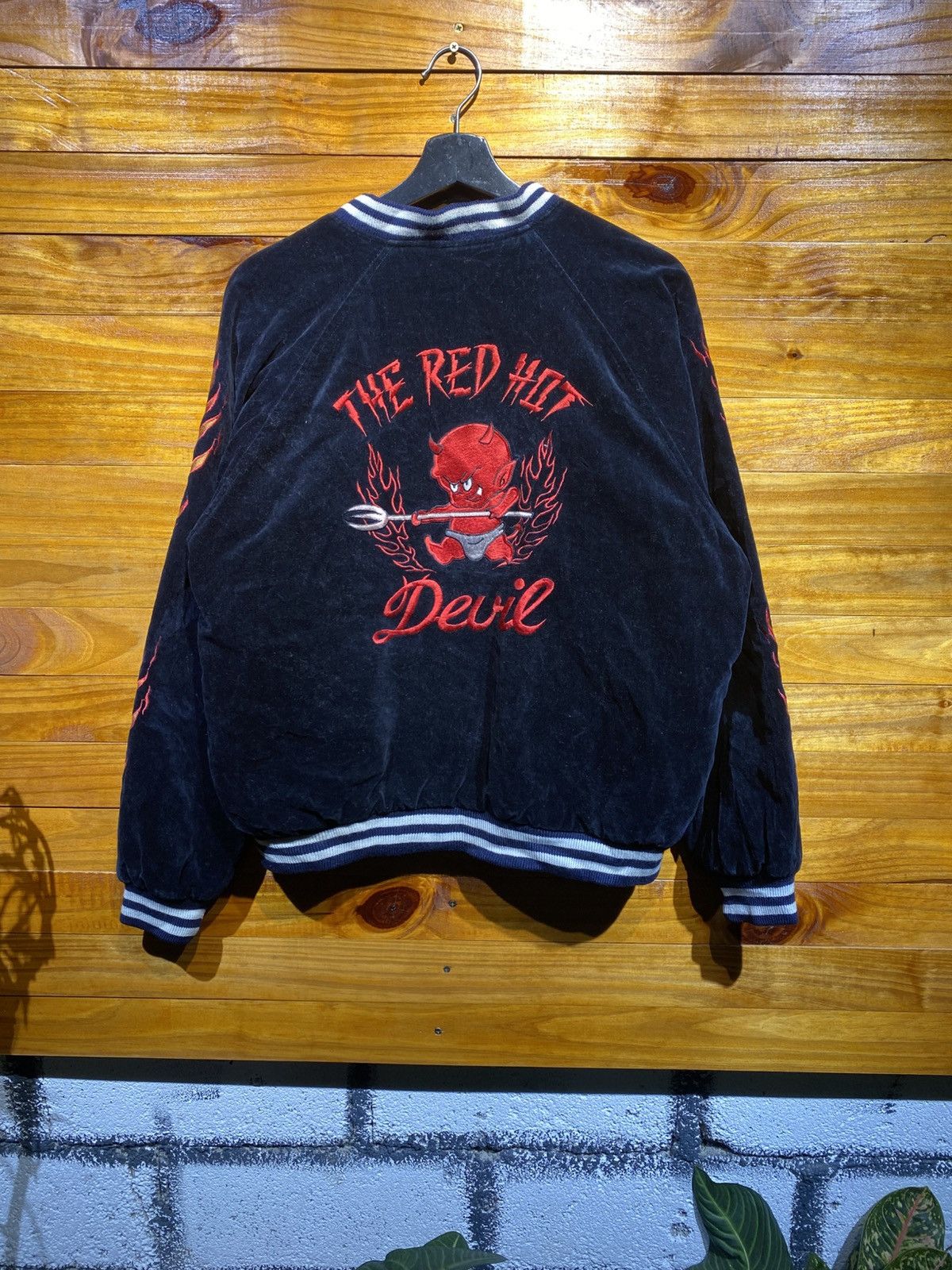 希少】JUNGLE STORM/THE RED HOT Devil/スカジャン 希少】JUNGLE STORM