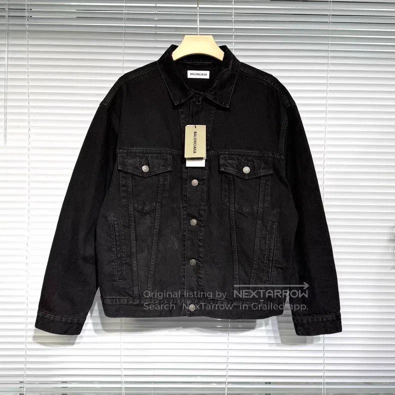 Balenciaga Balenciaga Denim Jacket with Water Washed and Back Crystal Size XXS / US 00 / IT 34 - 2 Thumbnail