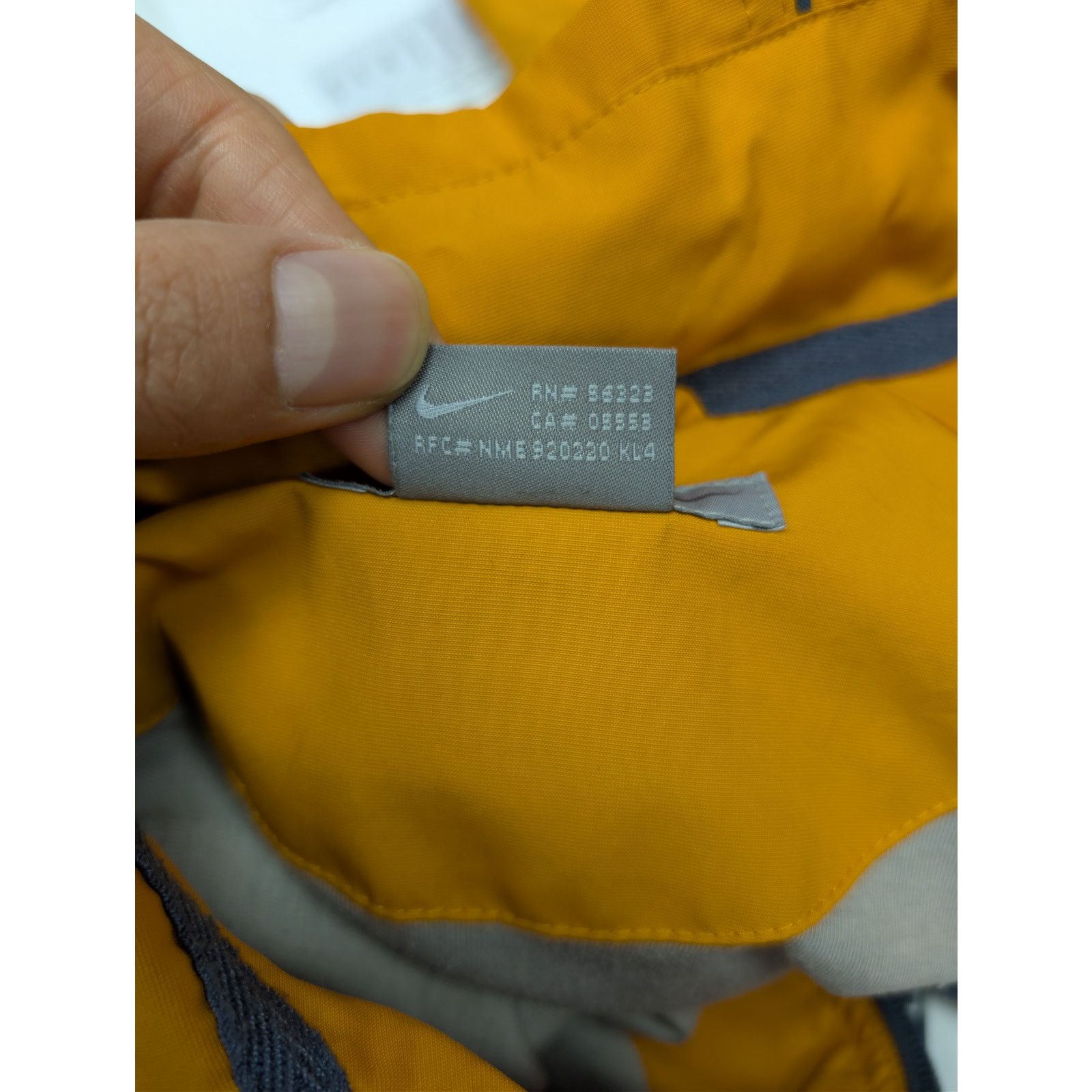Nike o1rshd1 Vintage Nike Collared Windbreaker Jacket in orange Size US M / EU 48-50 / 2 - 19 Thumbnail