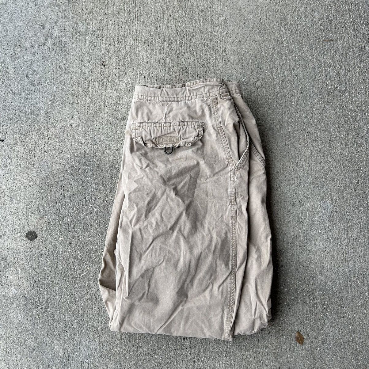 2000 gap parachute pants