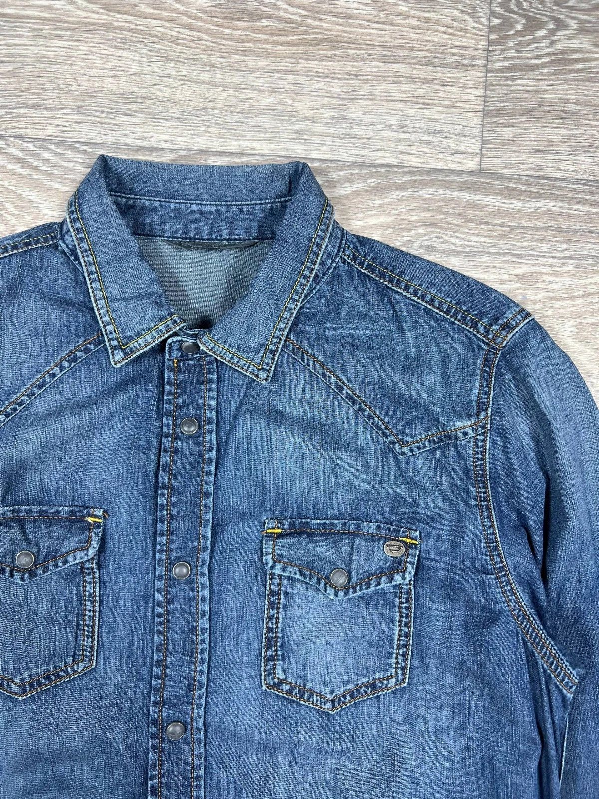 Diesel Diesel Denim Shirt Medium Blue Pearl Snap Button Western Size US M / EU 48-50 / 2 - 3 Thumbnail