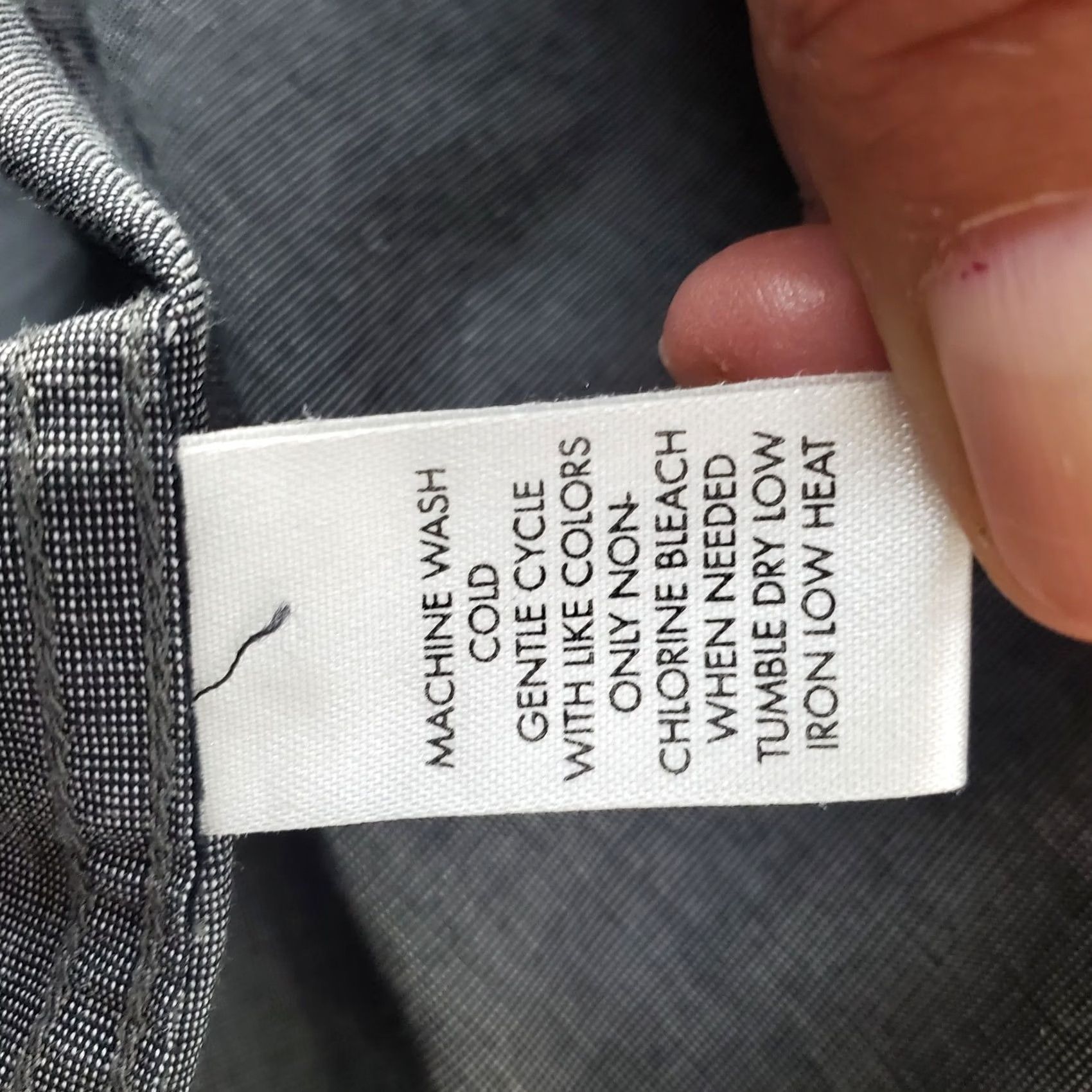 Calvin Klein Calvin Klein Shirt Mens Small Gray Modern Fit Embroidered Long Sleeve Button-Up Size US S / EU 44-46 / 1 - 6 Thumbnail