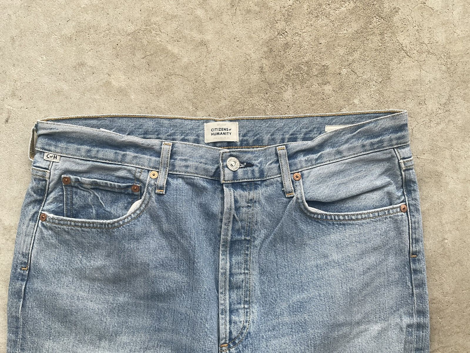 Citizens Of Humanity pre distressed denim Size US 32 / EU 48 - 2 Thumbnail