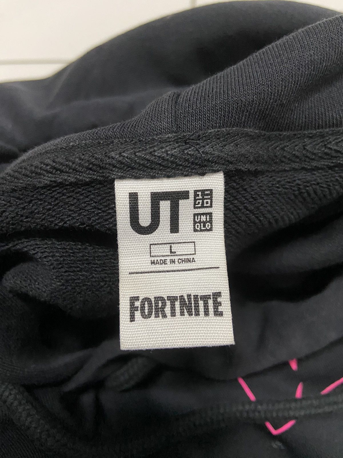 Uniqlo FORTNITE X UNIQLO DJ YONDER BLACK HOODIE Size US M / EU 48-50 / 2 - 7 Thumbnail