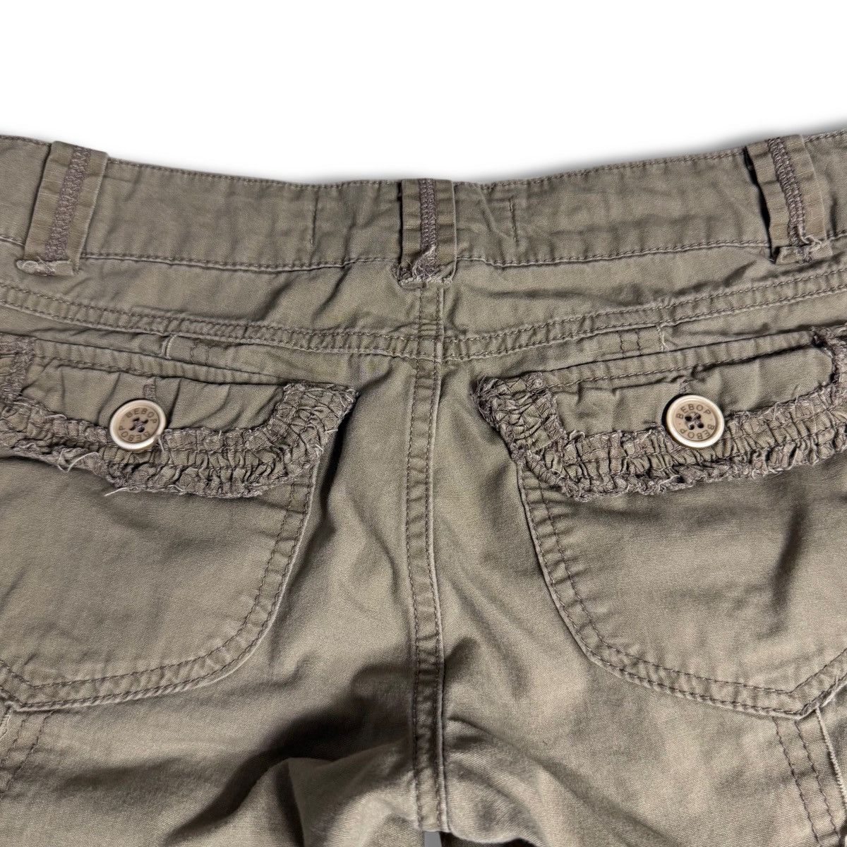 Other Y2K Delia’s Khaki Cargo Capri Pants w/ Ruffle Pocket Detail Size 30" / US 8 / IT 44 - 12 Thumbnail