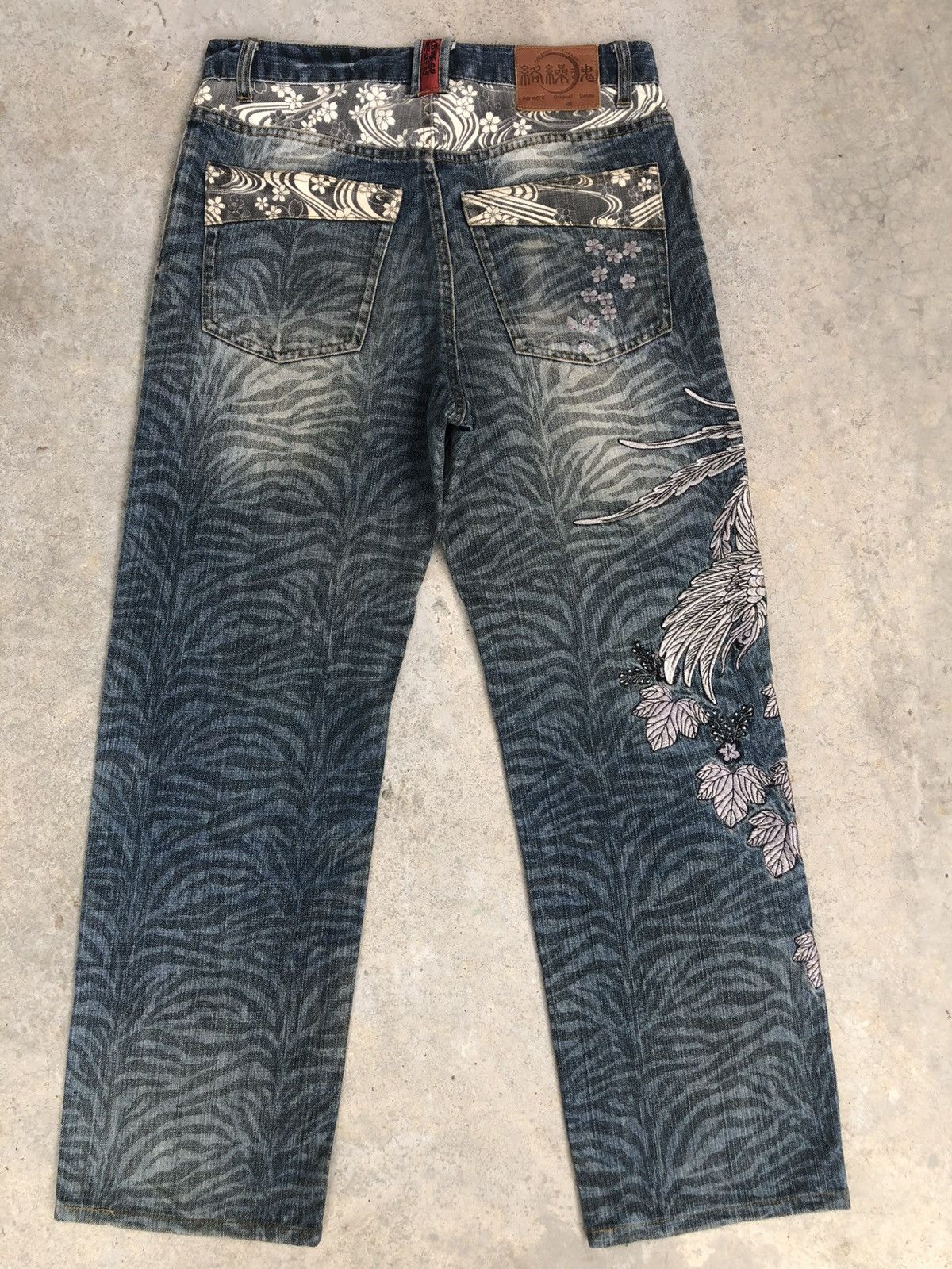 Karakuri Tamashii Karakuri Tamashii Embroidered Phoenix Distressed Size US 32 / EU 48 - 2 Thumbnail