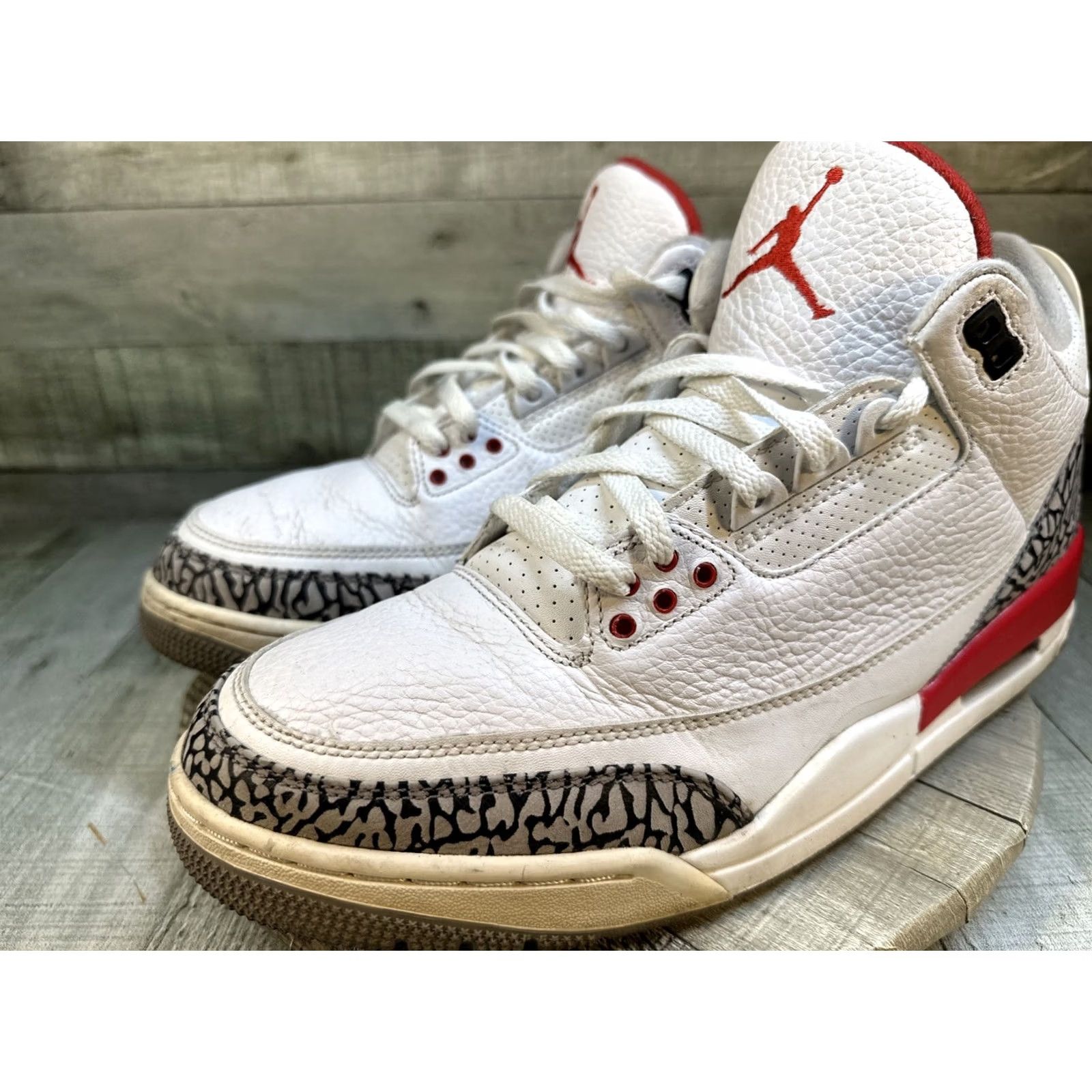 Jordan Brand Nike Air Jordan 3 Retro Hall of Fame 2018 Cement Sneaker Men 11.5 White 2018 Low Top M 136064-116 Size US 11 / EU 44 - 3 Thumbnail