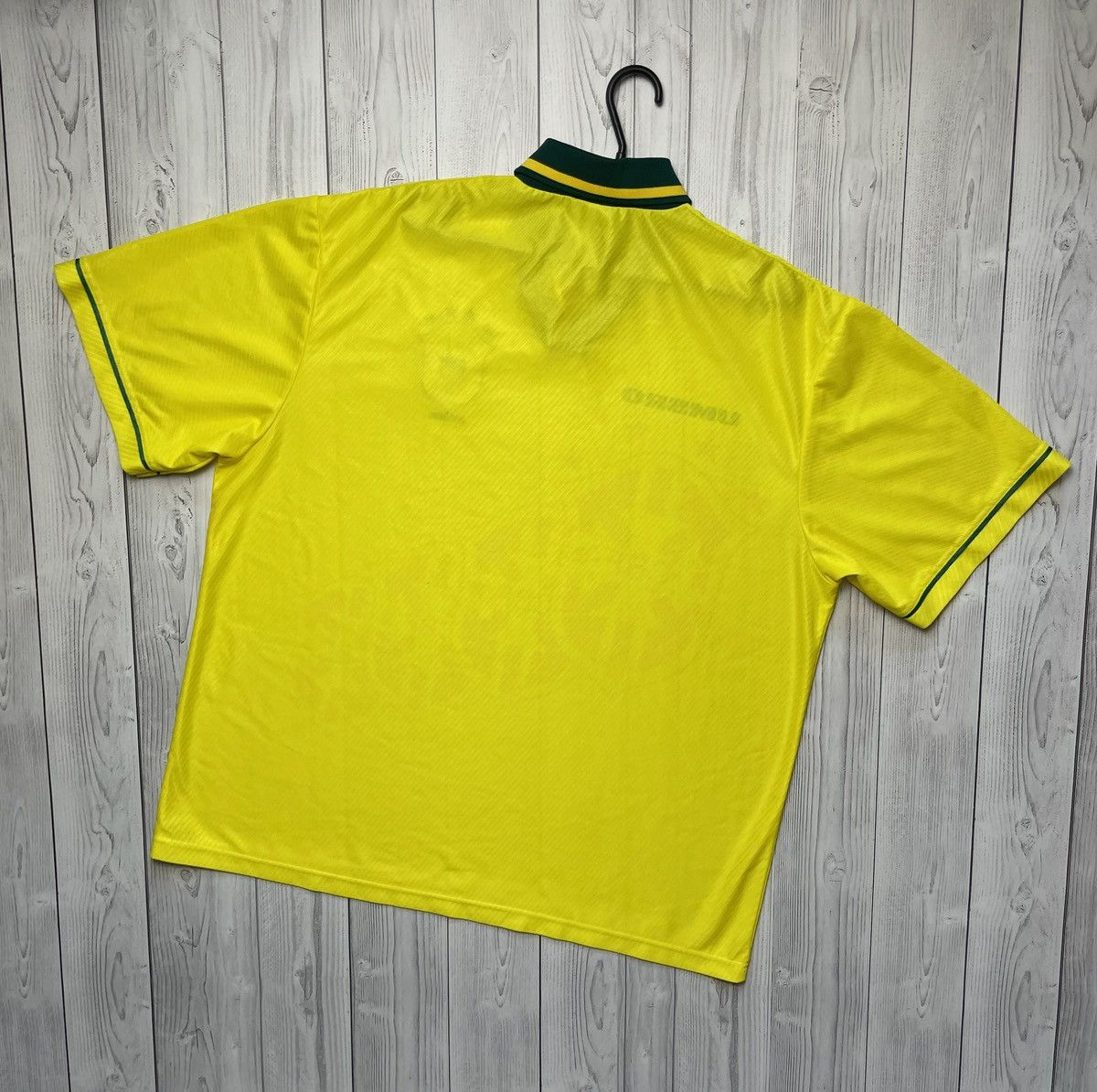 Umbro × Vintage Vintage Umbro Brazil soccer jersey Brazil size XXL logo Size US XXL / EU 58 / 5 - 7 Thumbnail