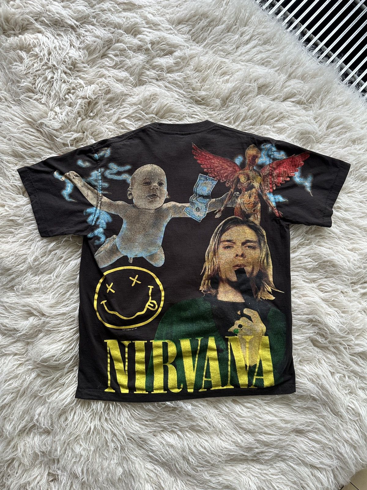 Nirvana ULTRA RARE GIANT NIRVANA KURT KOBAIN T-SHIRT L Size US XL / EU 56 / 4 - 2 Thumbnail