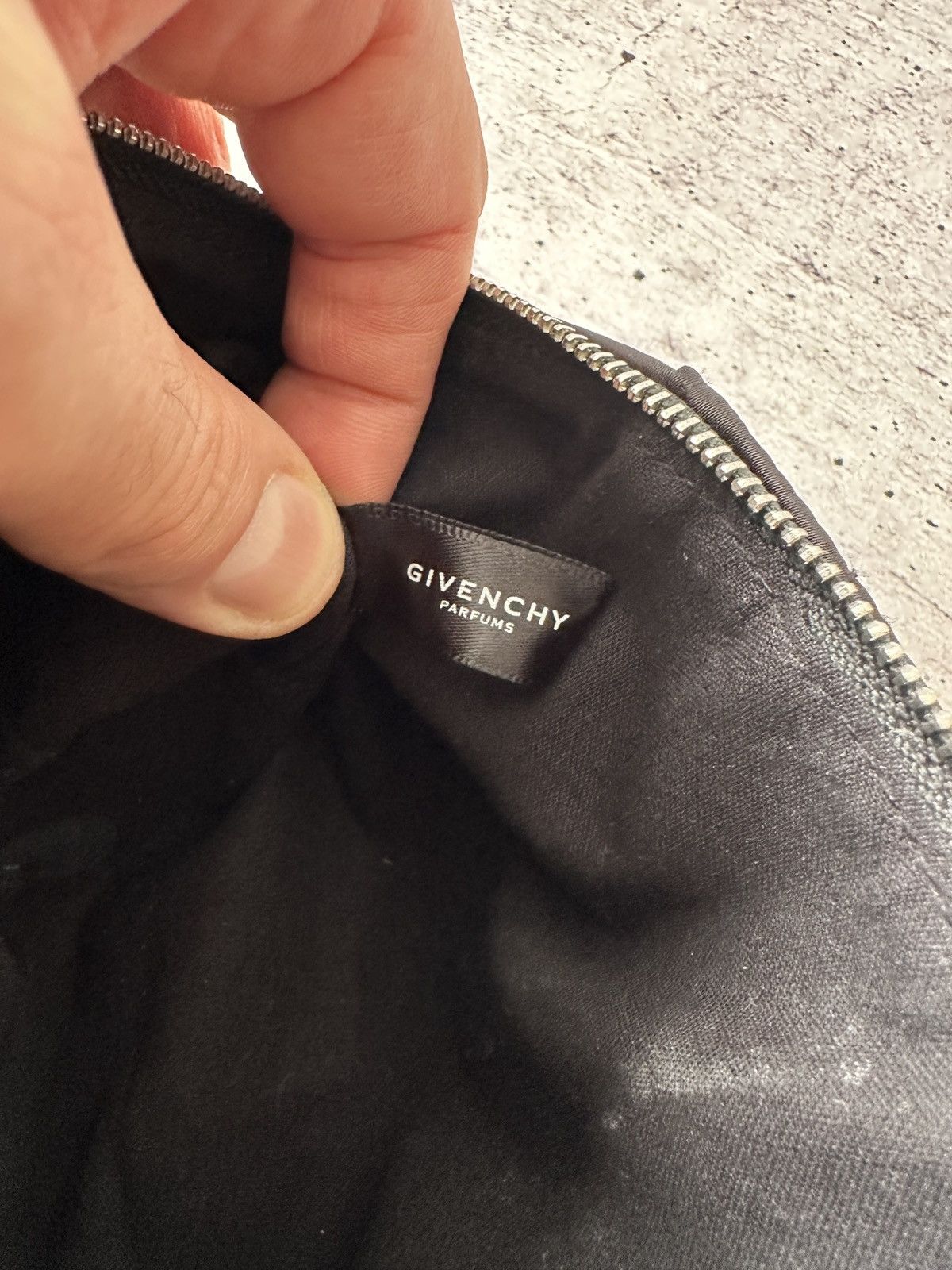 Givenchy GIVENCHY PARFUMS Iconic Black Makeup Bag Pouch Travel Case Size ONE SIZE - 6 Thumbnail