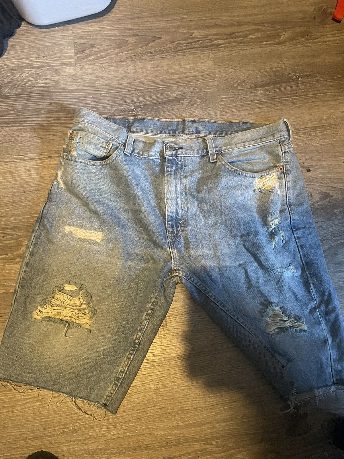 ERL × Levi's distressed jorts 30 破格 ERL × Levi's Levi's x ERL distressed jorts | Grailed