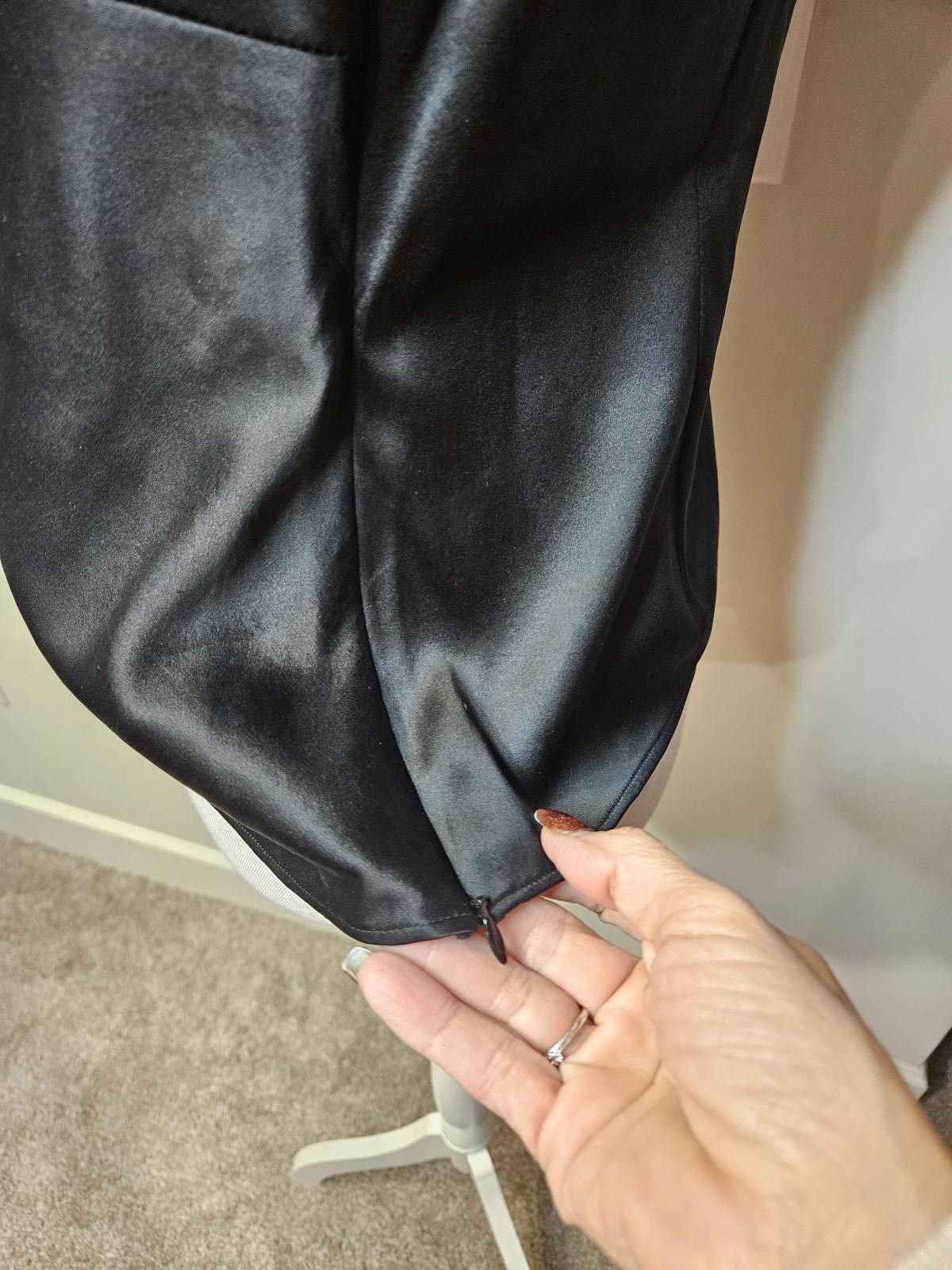 Designer Doncaster Elegant Black Silk Top with Rhinestone Detail Size M / US 6-8 / IT 42-44 - 5 Thumbnail
