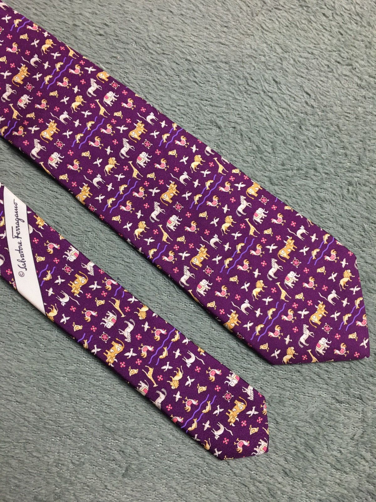 Salvatore Ferragamo Salvatore Ferragamo Funny Animals Print Silk Mens Tie Size ONE SIZE - 1 Thumbnail