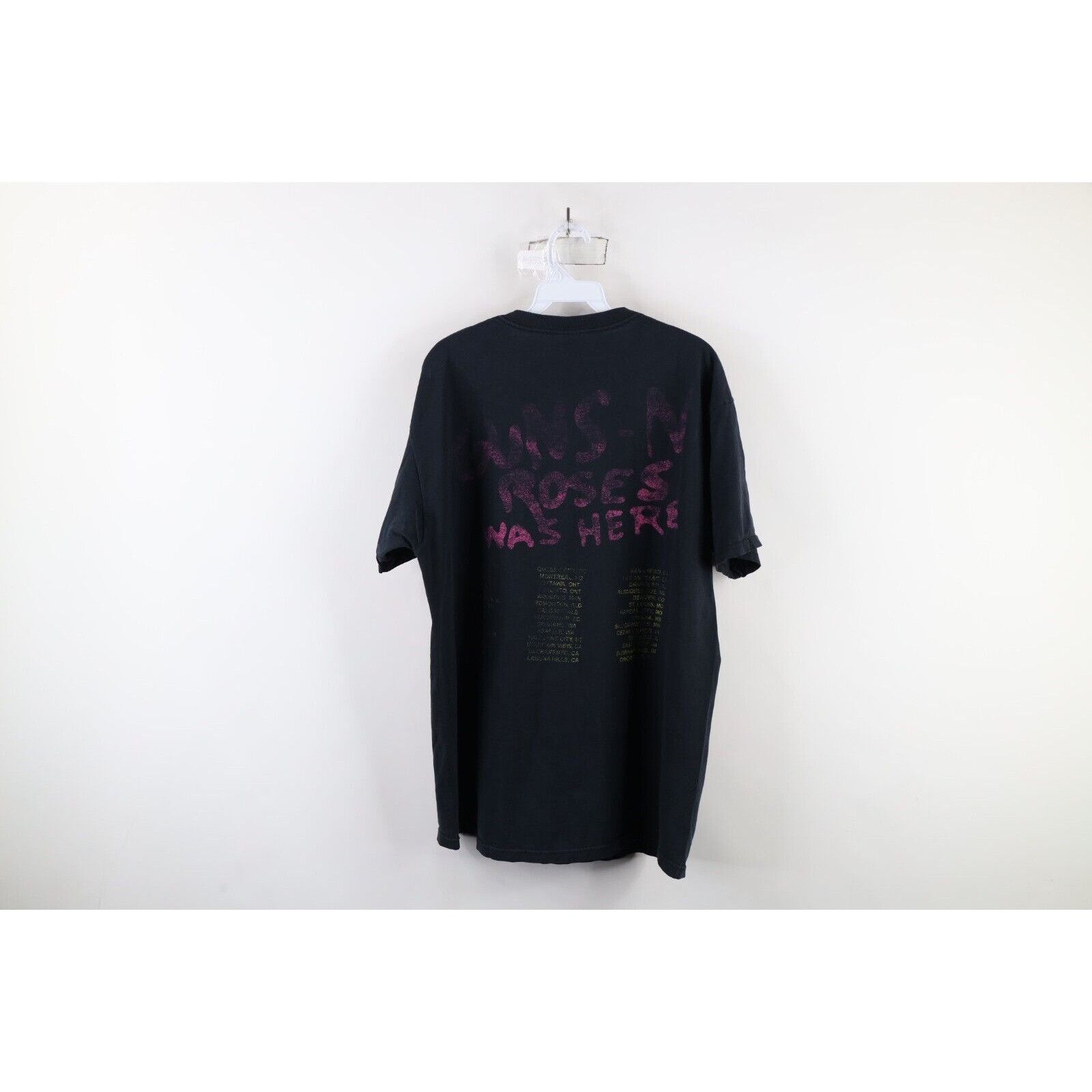 Vintage Vintage Y2K 2006 Faded Retro Guns N Roses Band T-Shirt Size US XL / EU 56 / 4 - 12 Thumbnail