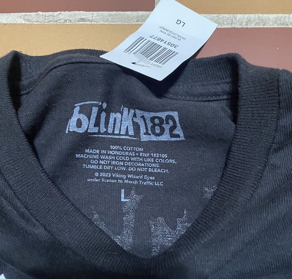 Band Tees × Vintage Blink 182 World Tour Shirt New Size US L / EU 52-54 / 3 - 4 Thumbnail