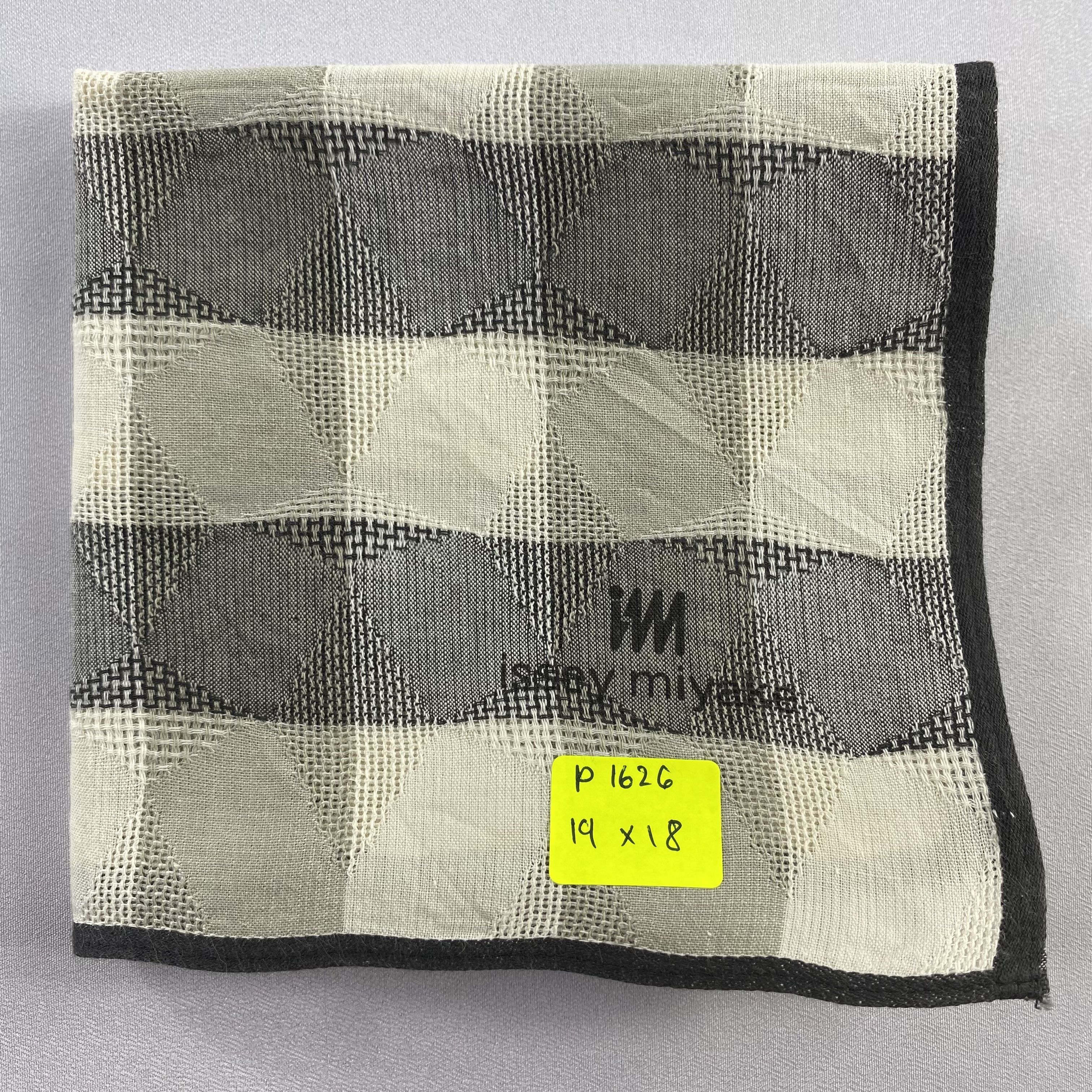 Issey Miyake × Vintage Issey Miyake Bandana/ Handkerchief / Neckerchief-P1626 Size ONE SIZE - 5 Thumbnail