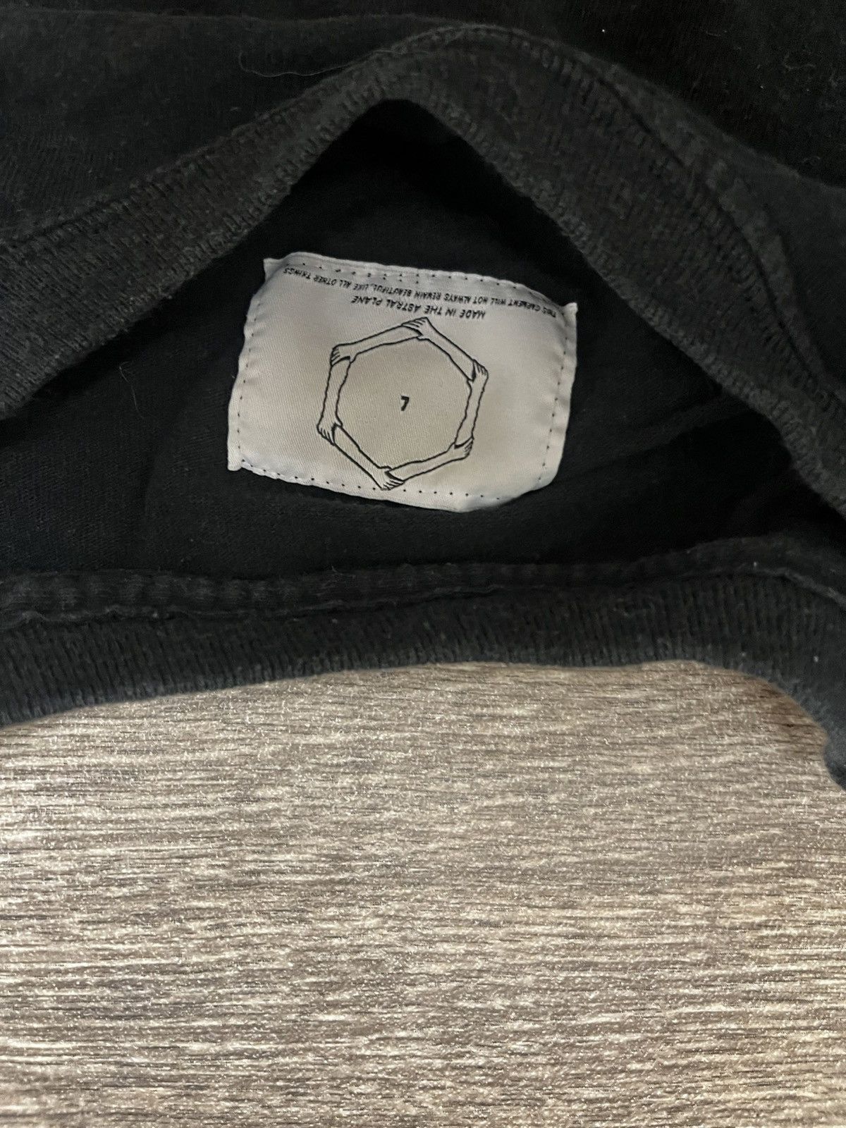 Other on the arm longsleeve Size US L / EU 52-54 / 3 - 2 Thumbnail