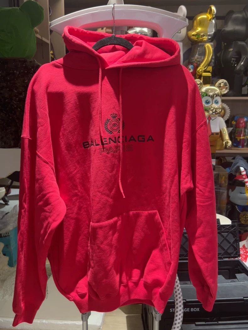 Balenciaga Balenciaga Printed Hoodie Never Worn with Tag, Poor Storag Size US S / EU 44-46 / 1 - 1 Thumbnail