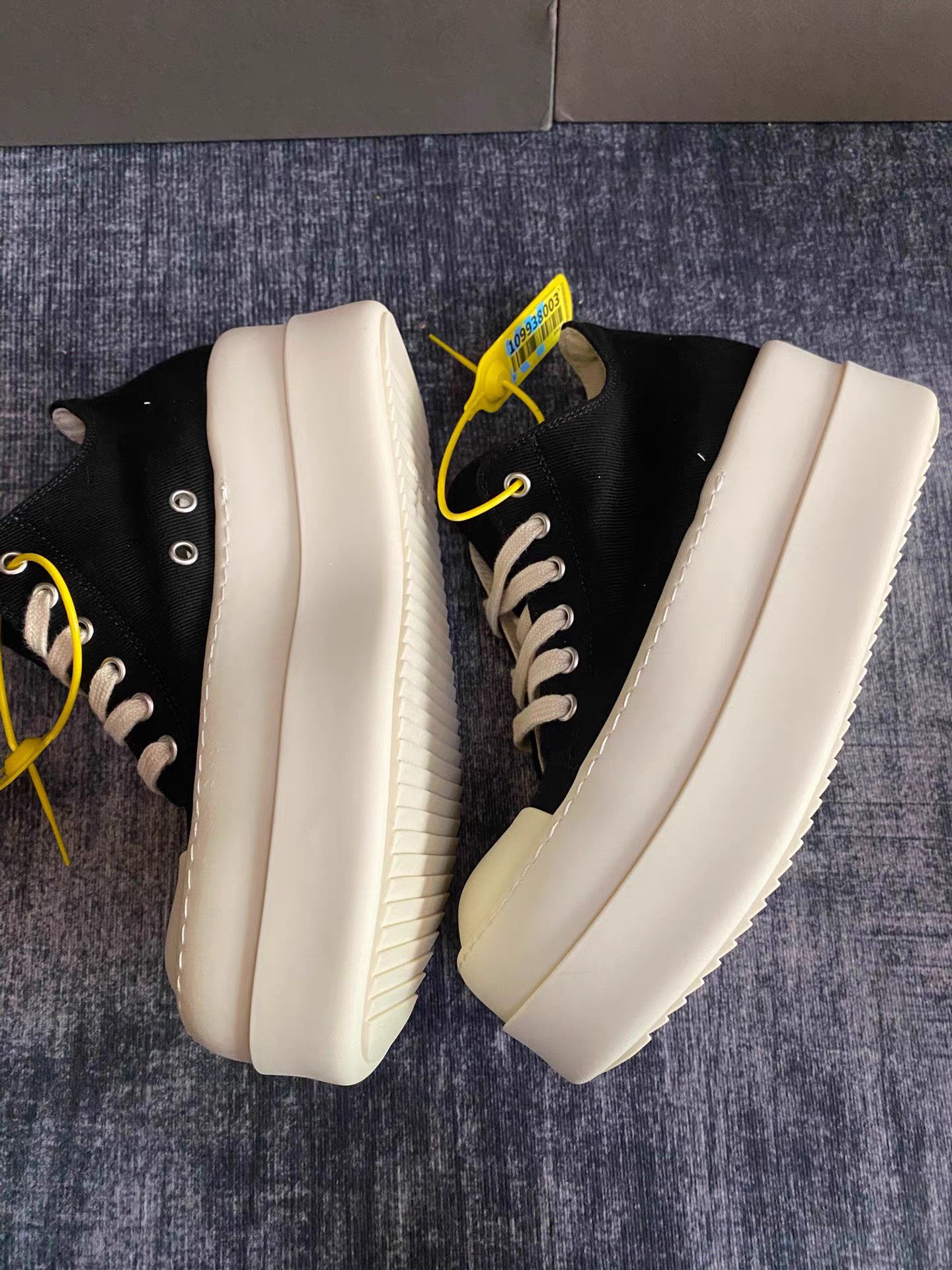 Rick Owens Rick Owens DRKSHDW Low-Top Platform Turbo Cyclops Size US 7 / IT 37 - 2 Thumbnail