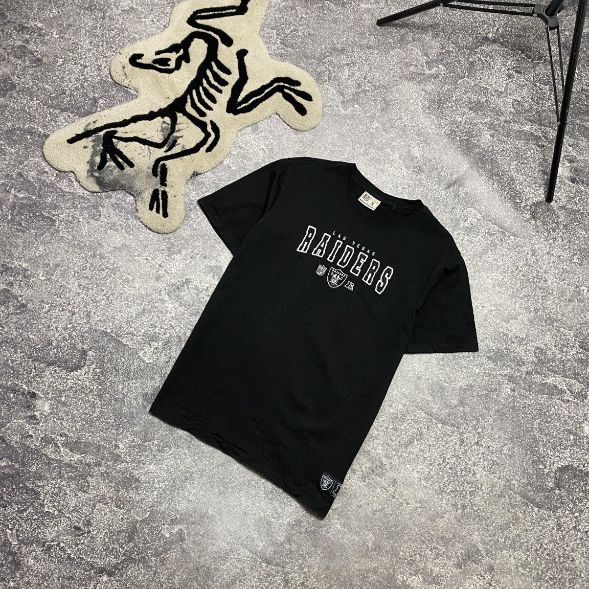 NFL Men’s NFL Las Vegas Raiders Team black basic tee Size US S / EU 44-46 / 1 - 1 Thumbnail