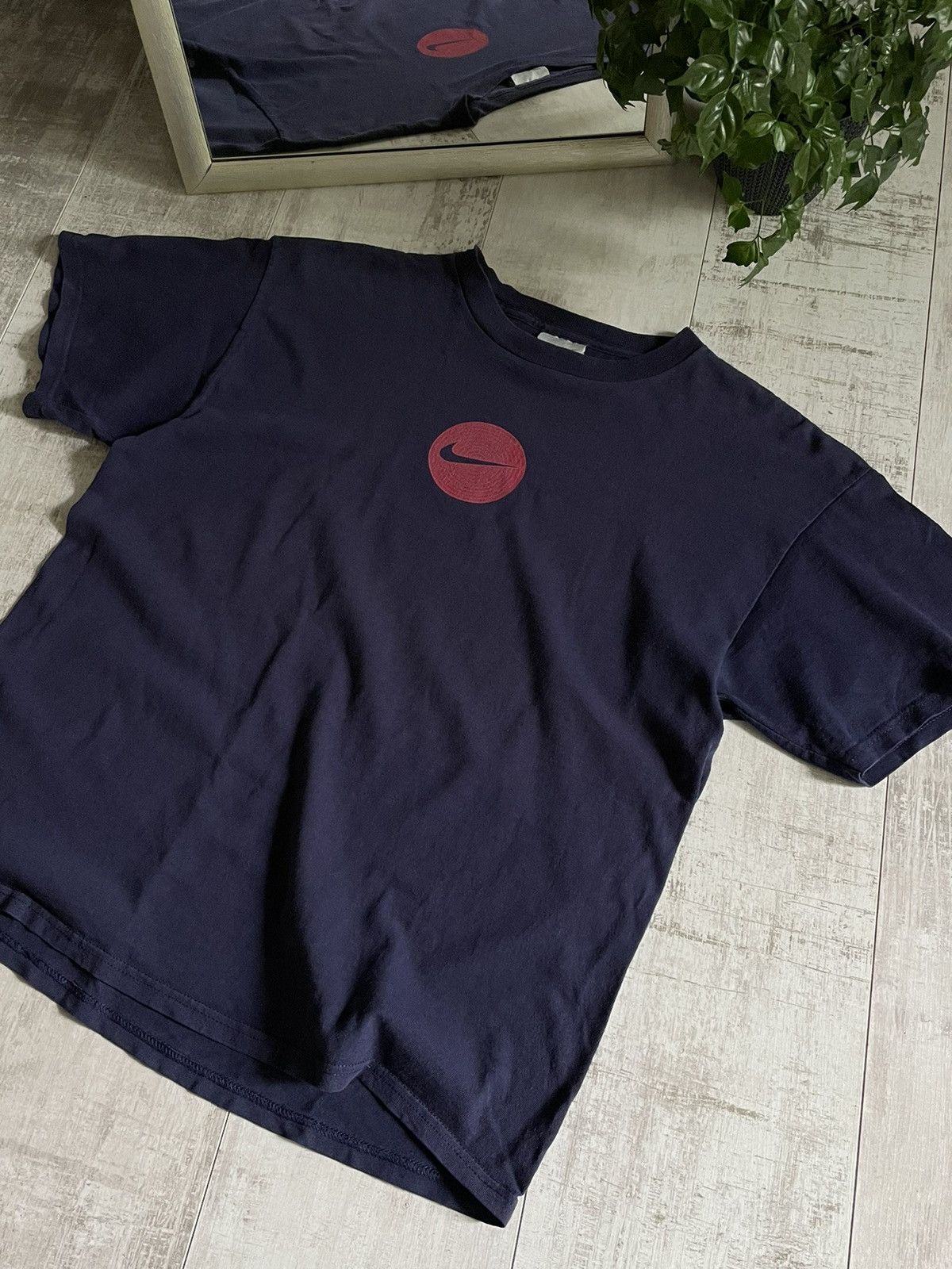 Nike × Vintage Vintage Nike Y2K Central Logo T-Shirt Swoosh Blue Fade RARE Size US L / EU 52-54 / 3 - 5 Thumbnail