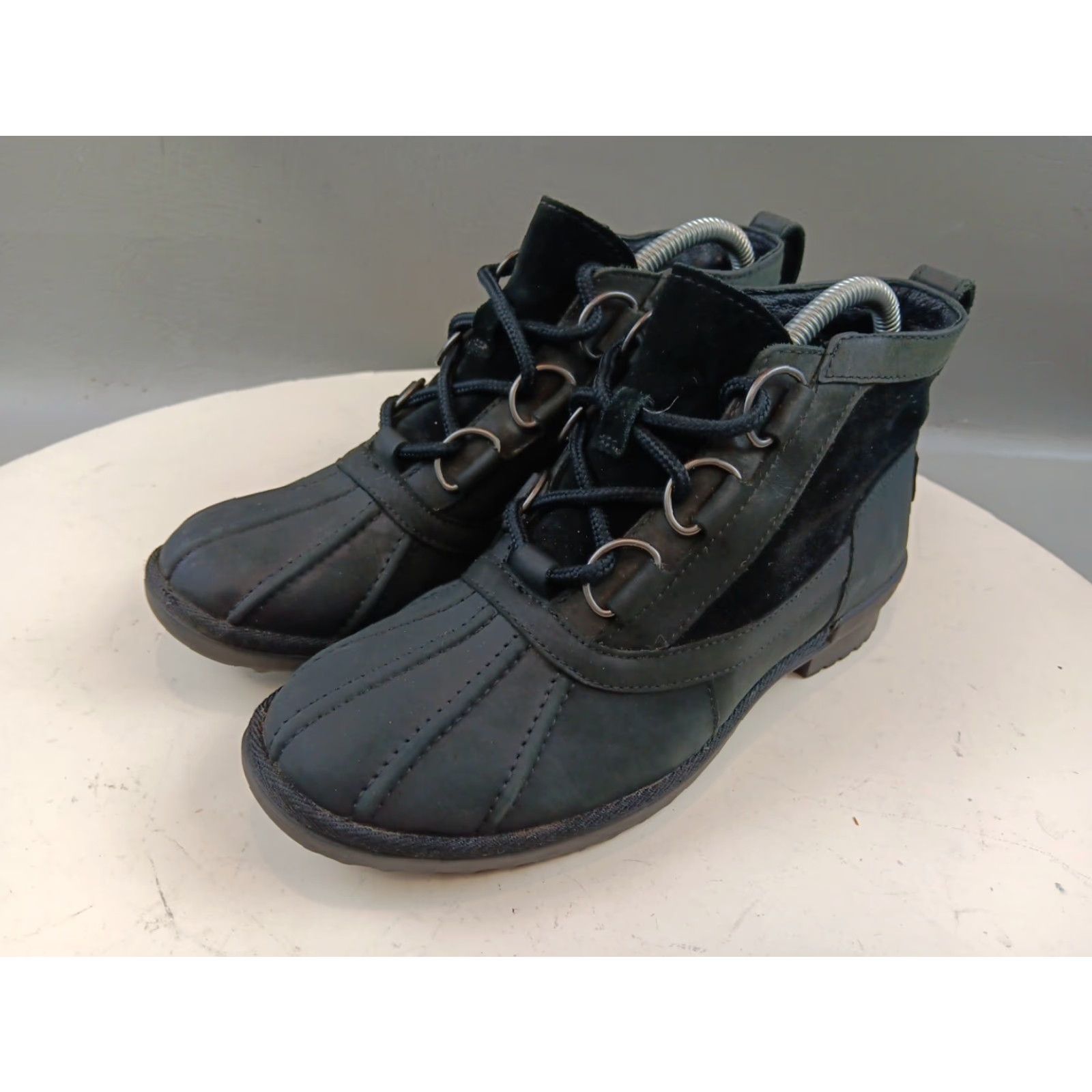 Ugg UGG Duck Boot Women 6.5 Black Leather Shearling Waterproof Lace Up Outdoor Boots Size US 7 / IT 37 - 4 Thumbnail