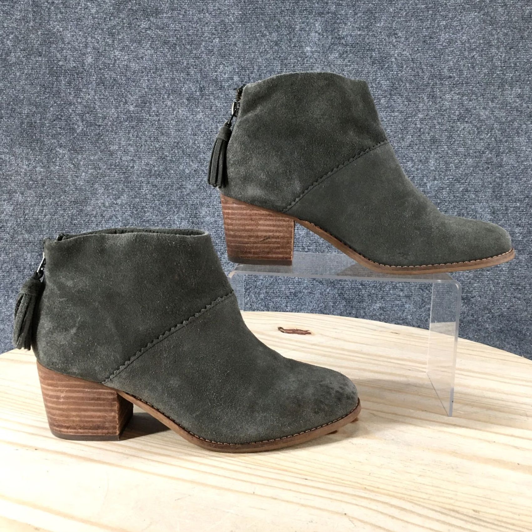 Toms Toms Boots Womens 7.5 Leila Ankle Bootie Green Comfort Round Toe Block Heel Mid 2-2.9in Suede Leather Lining Zip Casual Shoes Size US 8 / IT 38 - 2 Thumbnail