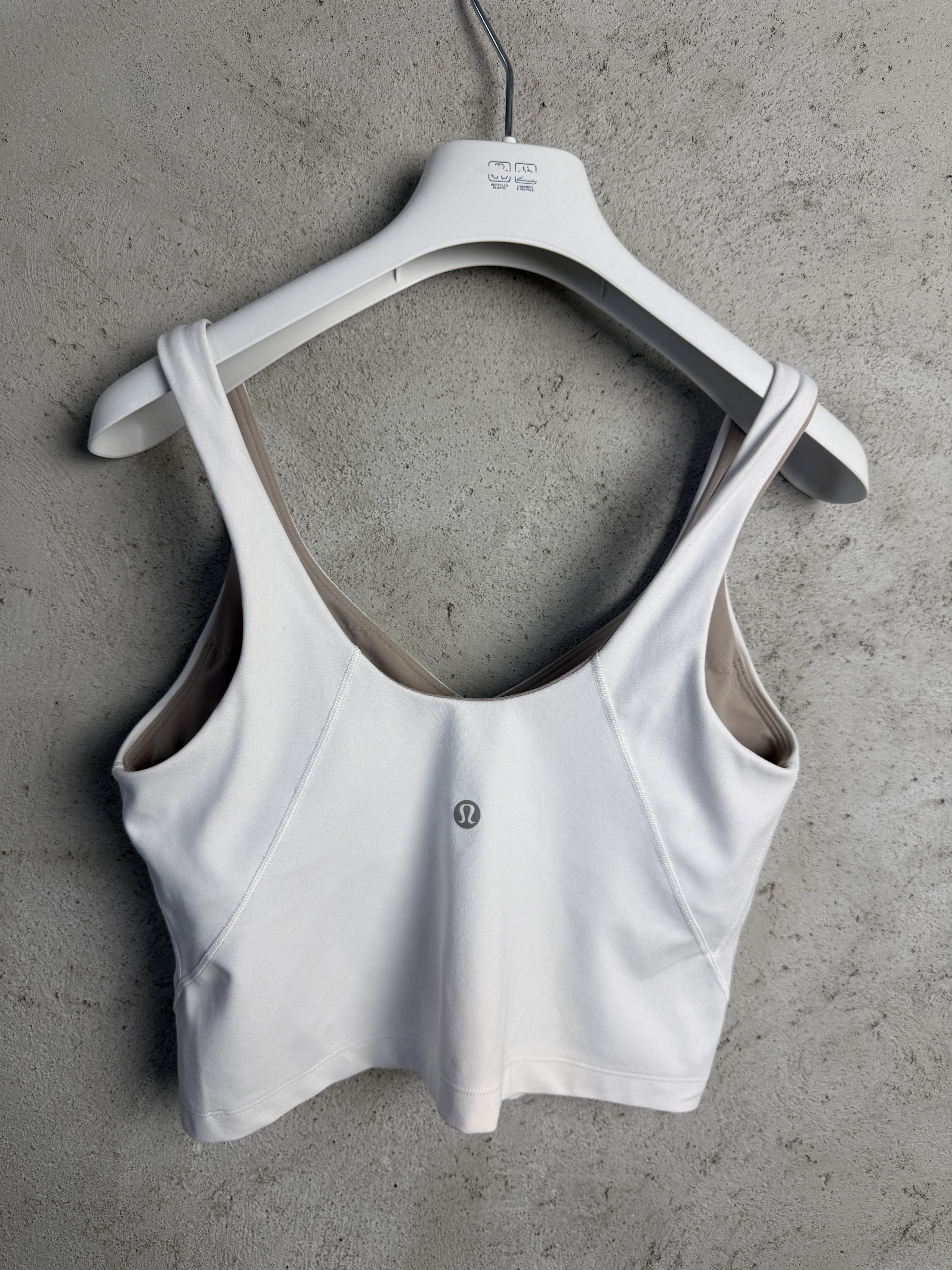 Lululemon Lululemon Align Tank top crop small logo pilates yoga sport Size M / US 6-8 / IT 42-44 - 1 Thumbnail