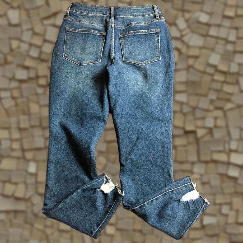 Vintage Maurices Jeans Women's Size 6 REG Blue Denim Distressed High Rise Cut Off Jeans Size 28" / US 6 / IT 42 - 1 Thumbnail