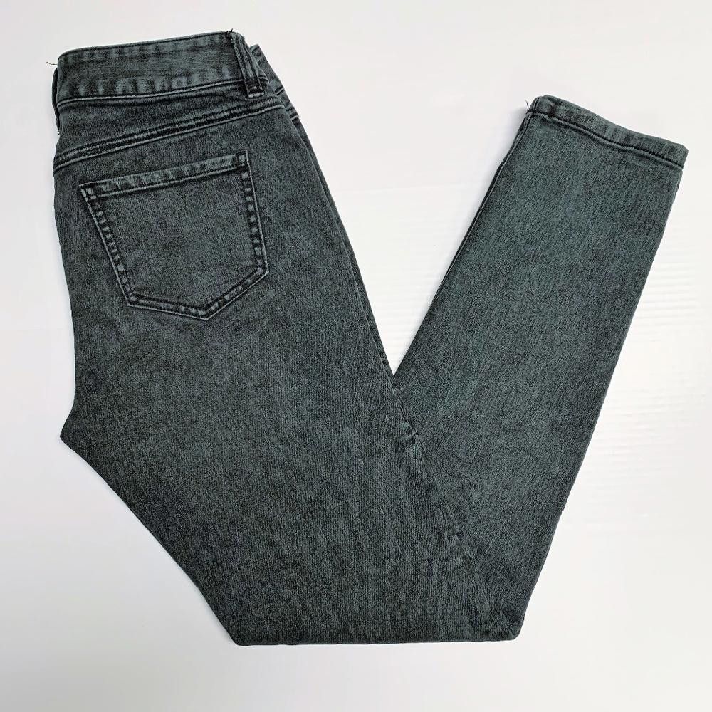 Designer CAbi Stone Washed Black Skinny Jegging Jeans, Sz 4 Size 27" / US 4 / IT 40 - 3 Thumbnail