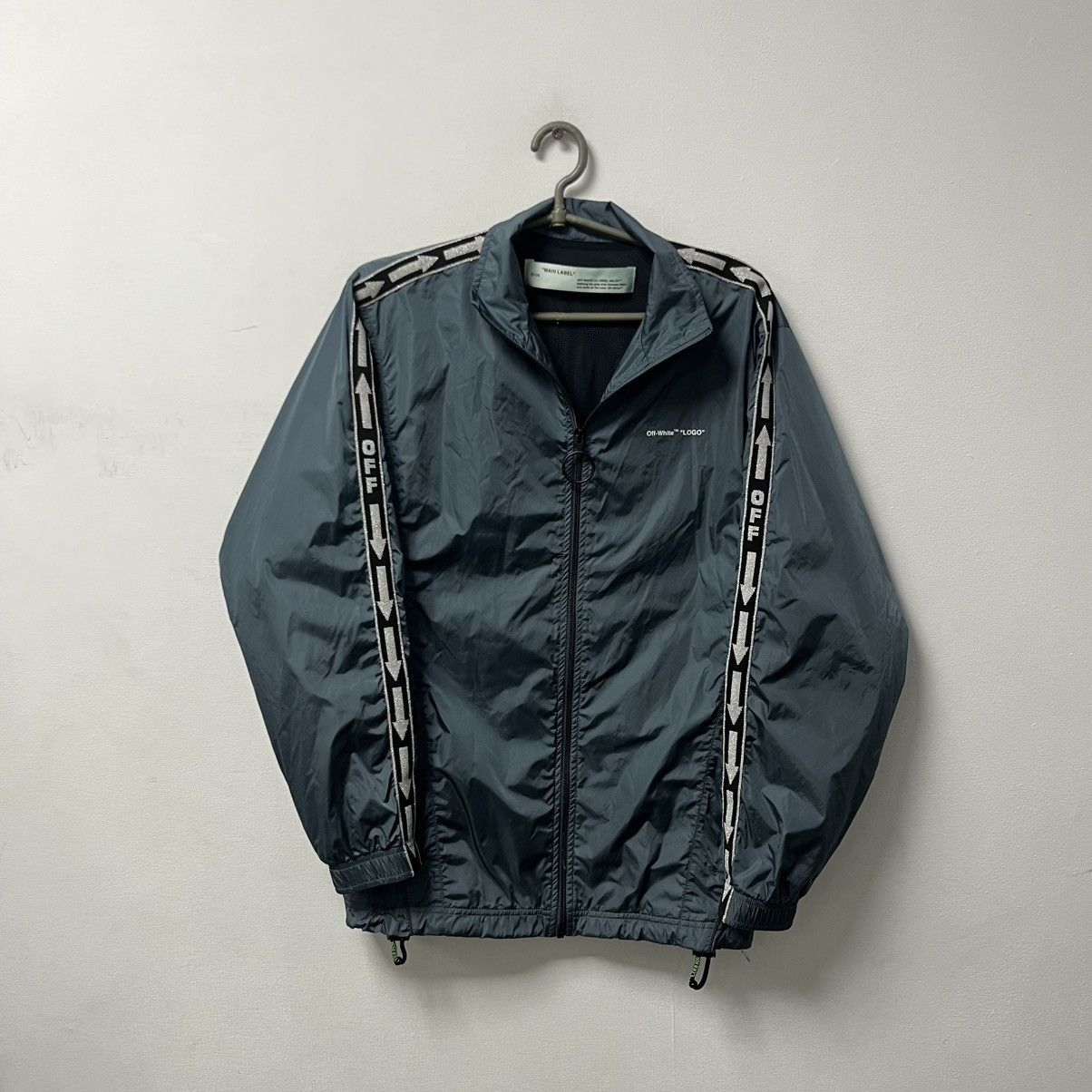 Off-White Off White Light Nylon Track jacket Size US S / EU 44-46 / 1 - 1 Thumbnail