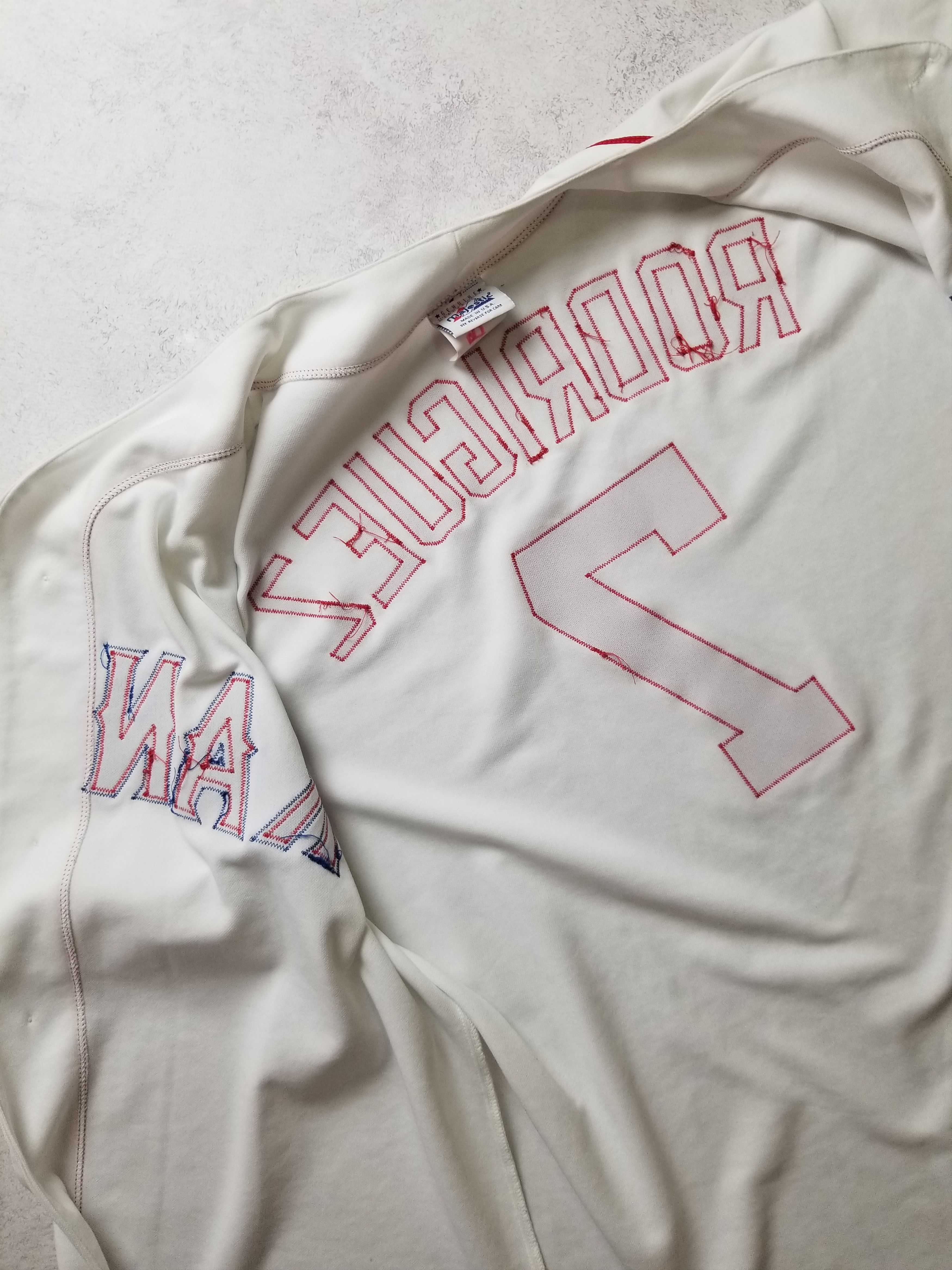 Majestic VTG Rodriguez #7 Texas Rangers Majestic Sewn White Jersey Size US L / EU 52-54 / 3 - 4 Thumbnail