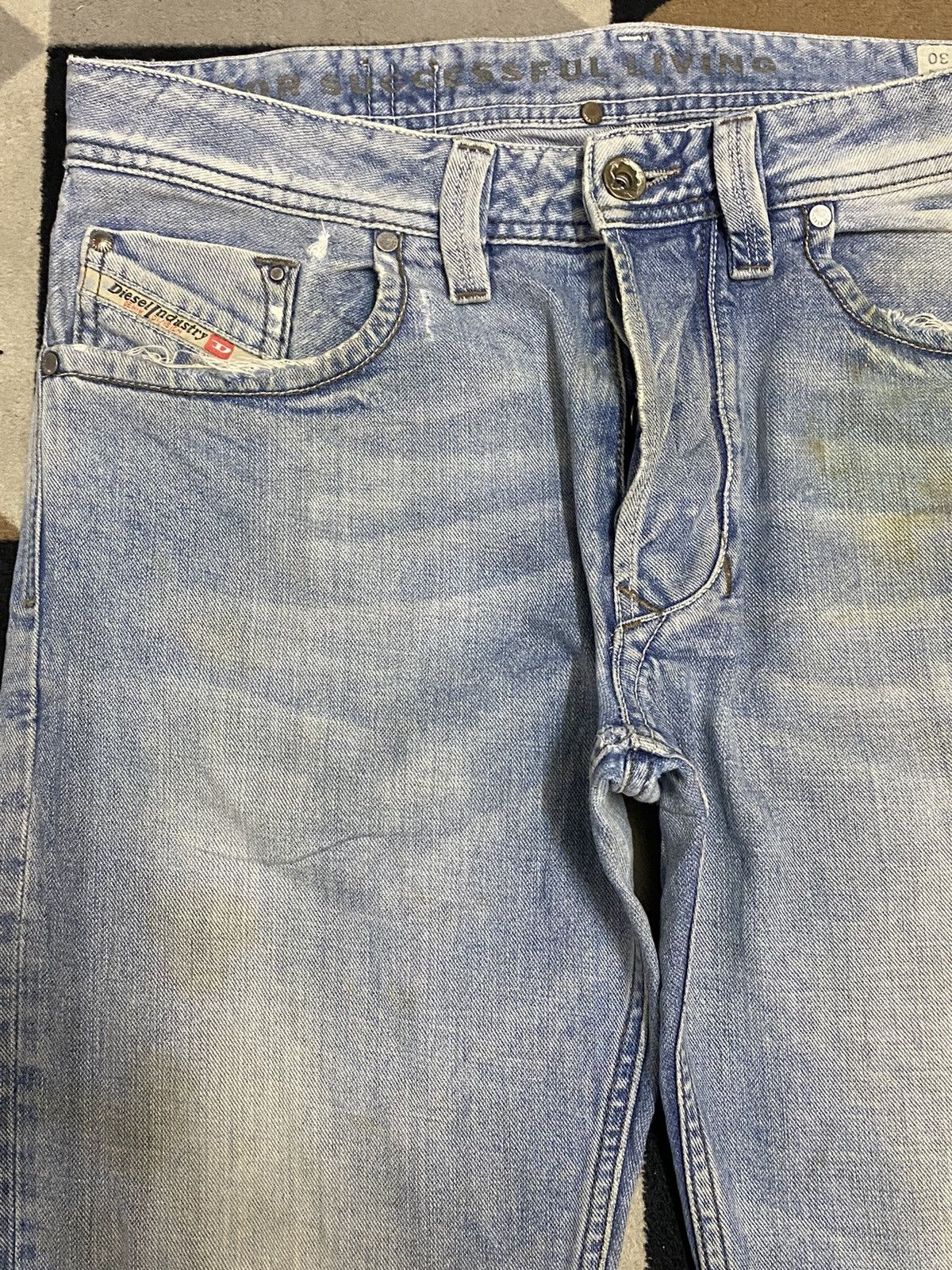 Diesel Vtg Diesel Larkee Faded Wash Butterfly Botton Loose Jeans Size US 34 / EU 50 - 10 Thumbnail