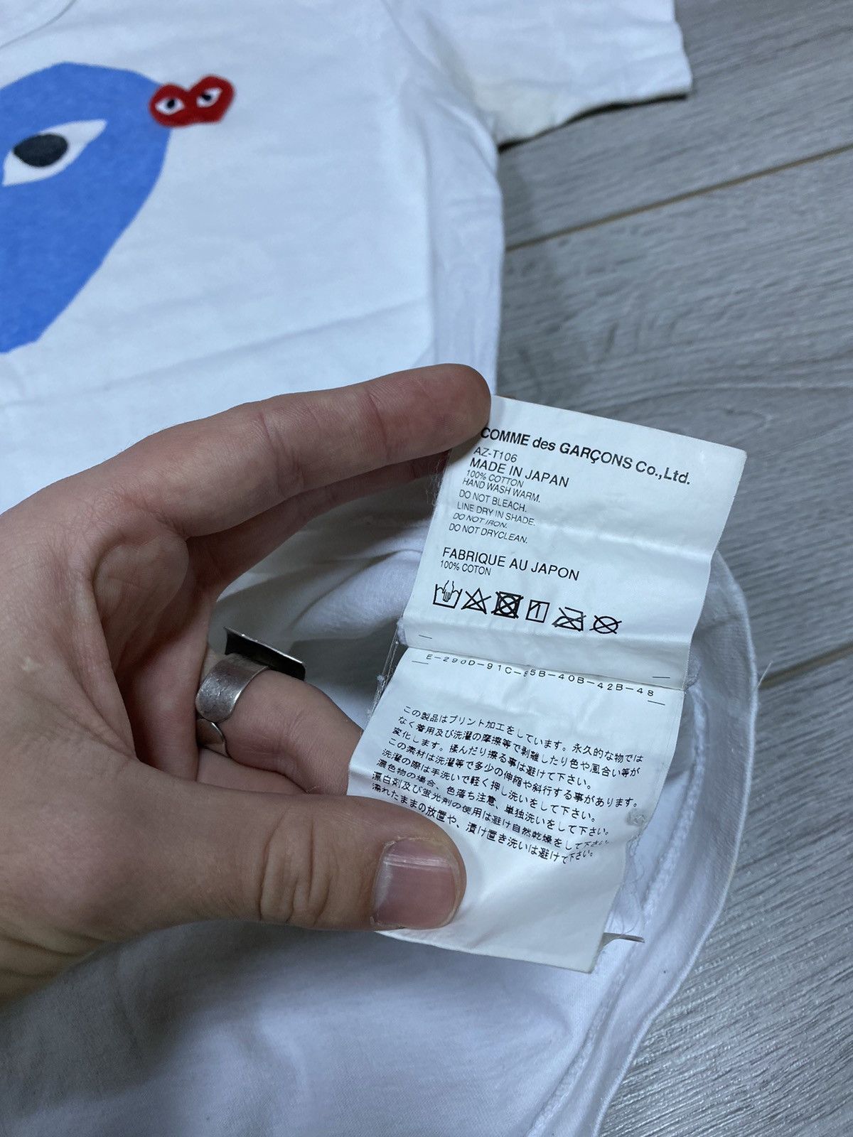 Comme des Garcons PLAY PLAY Comme des garçons vintage big heart t-shirt Size US S / EU 44-46 / 1 - 9 Thumbnail