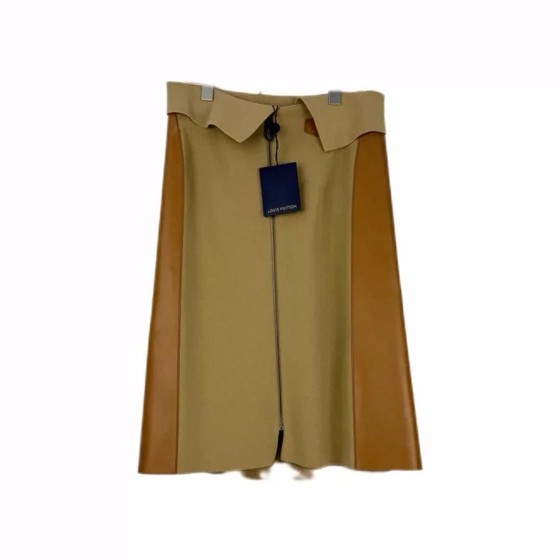 Louis Vuitton Louis Vuitton size m Camel Leather Label Leather Patchwork Size 25" / US 0 / IT 36 - 1 Thumbnail