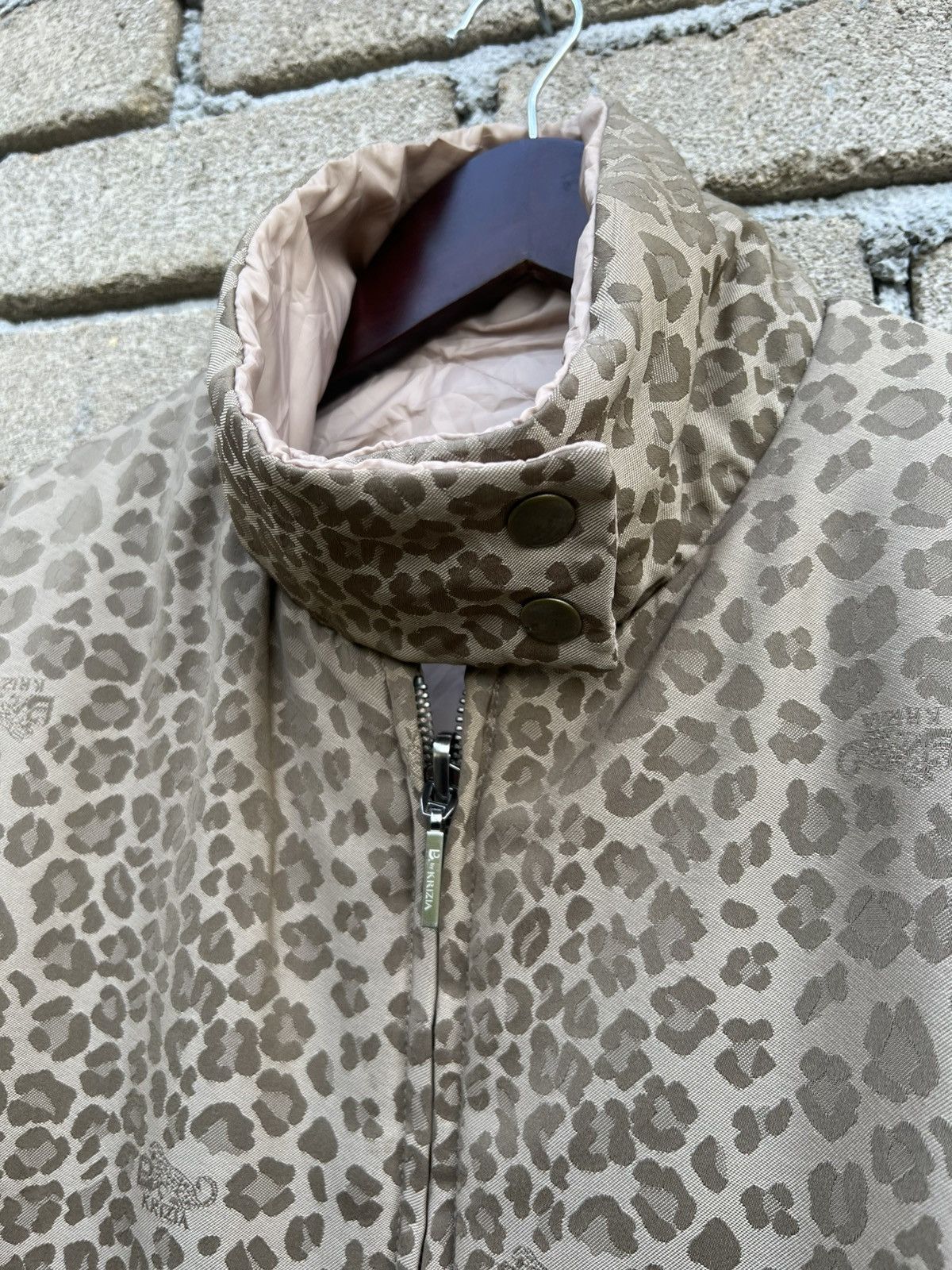 Krizia Krizia Leopard Fullprint Reversible Down Jacket Size XL / US 12-14 / IT 48-50 - 6 Thumbnail