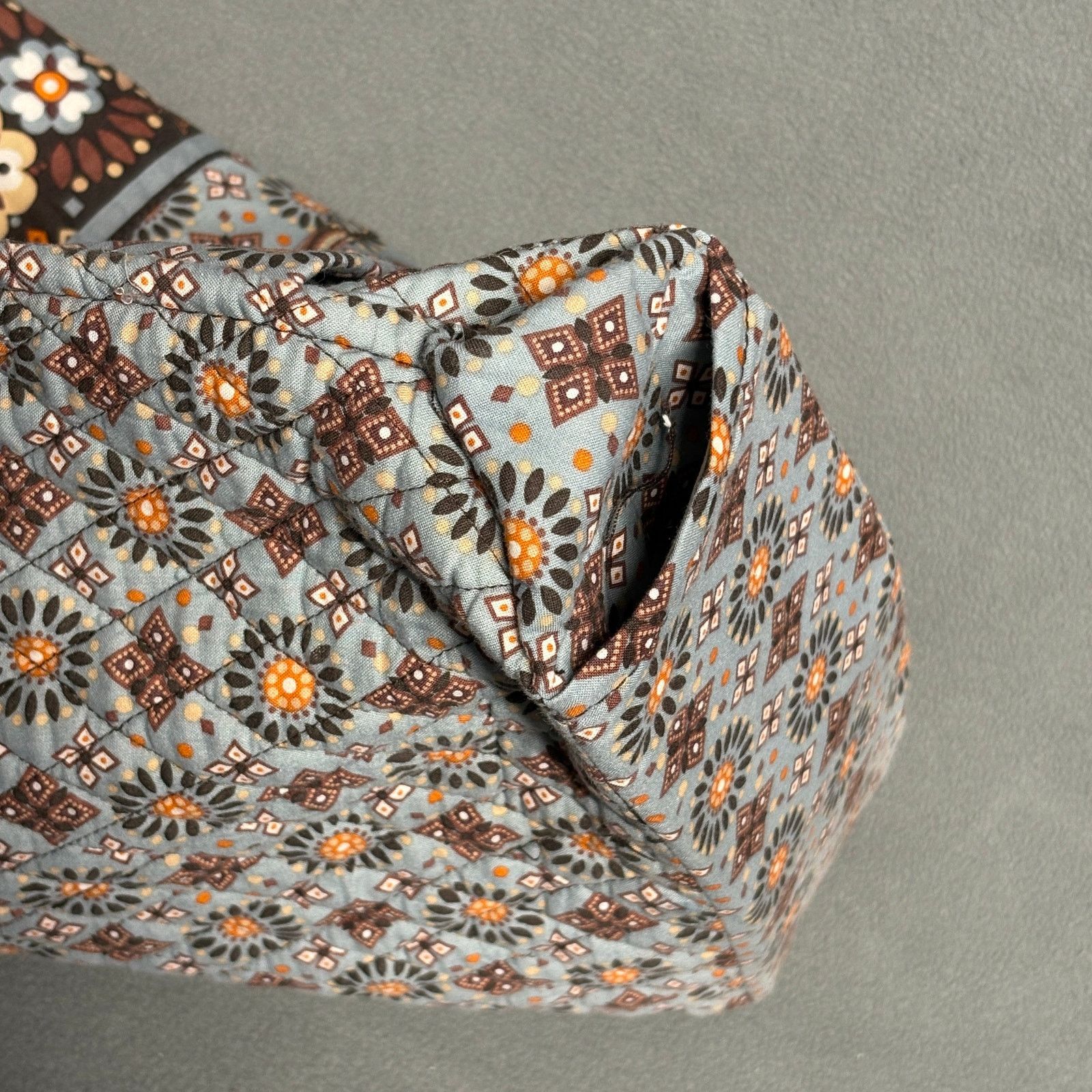 Vera Bradley Vera Bradley Quilted Tote Bag Floral Brown Blue 13"x14" Size ONE SIZE - 11 Thumbnail