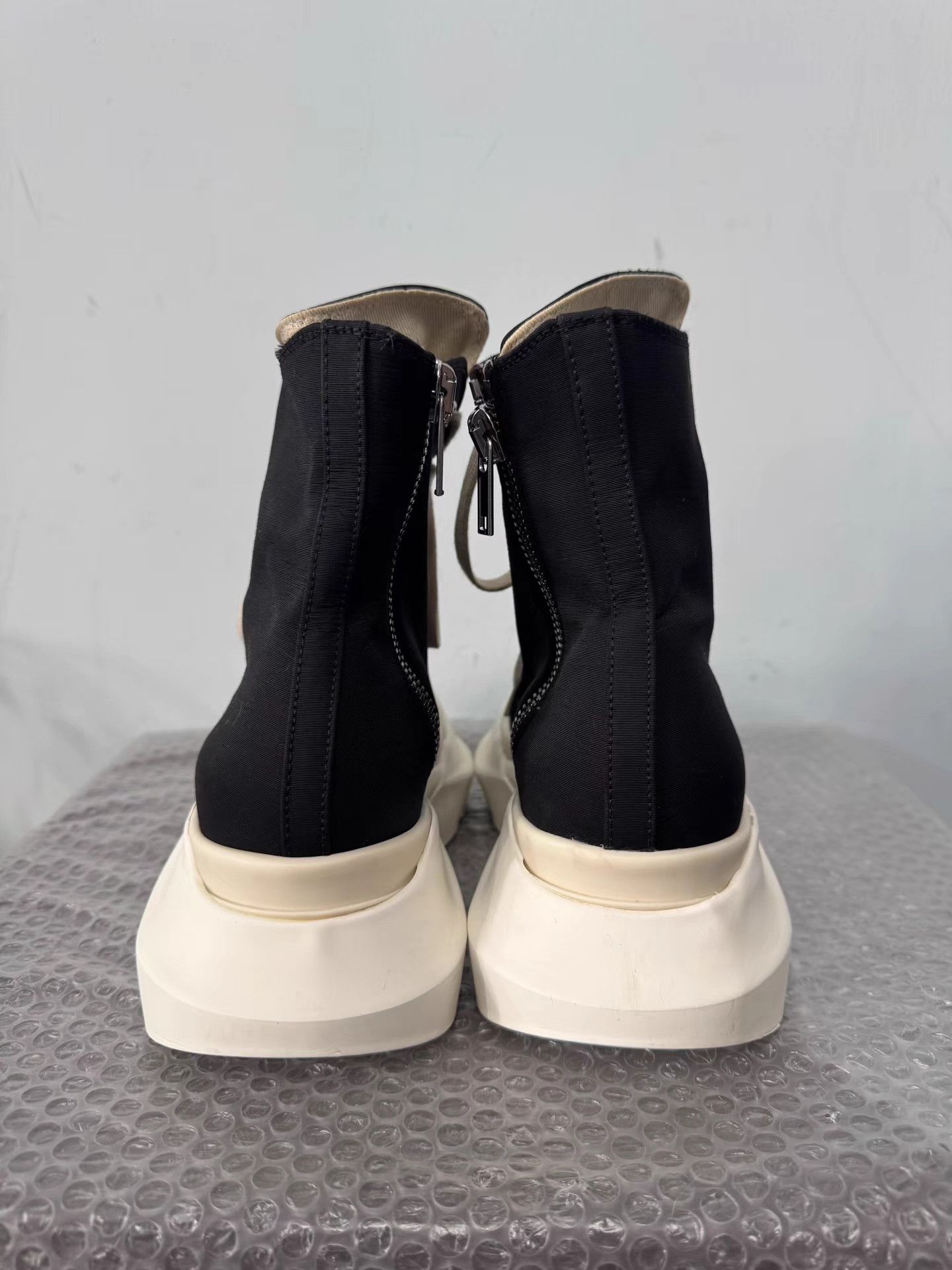 Rick Owens Rick Owens printed tank sole high-top Converse Size US 7 / EU 40 - 2 Thumbnail