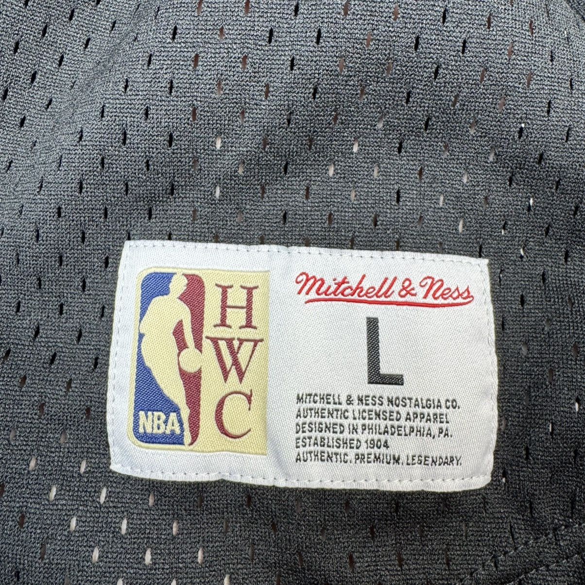 Mitchell & Ness Chicago Bulls Baseball Jersey NBA Mitchell & Ness Sz L Men Size US L / EU 52-54 / 3 - 8 Thumbnail