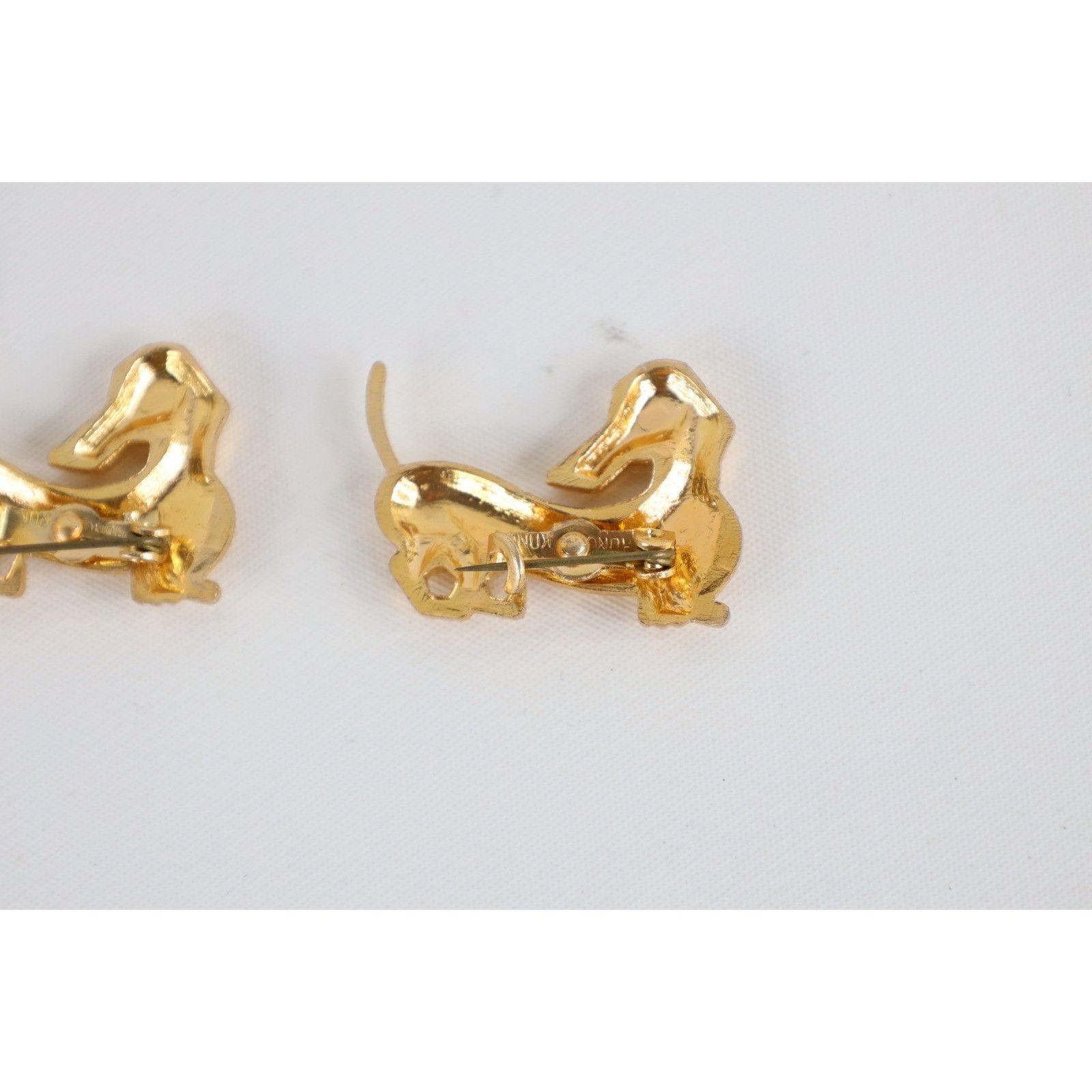 Vintage Vintage 60s 2 Gold Tone Dachshund Weiner Sausage Dog Pins Size ONE SIZE - 3 Thumbnail