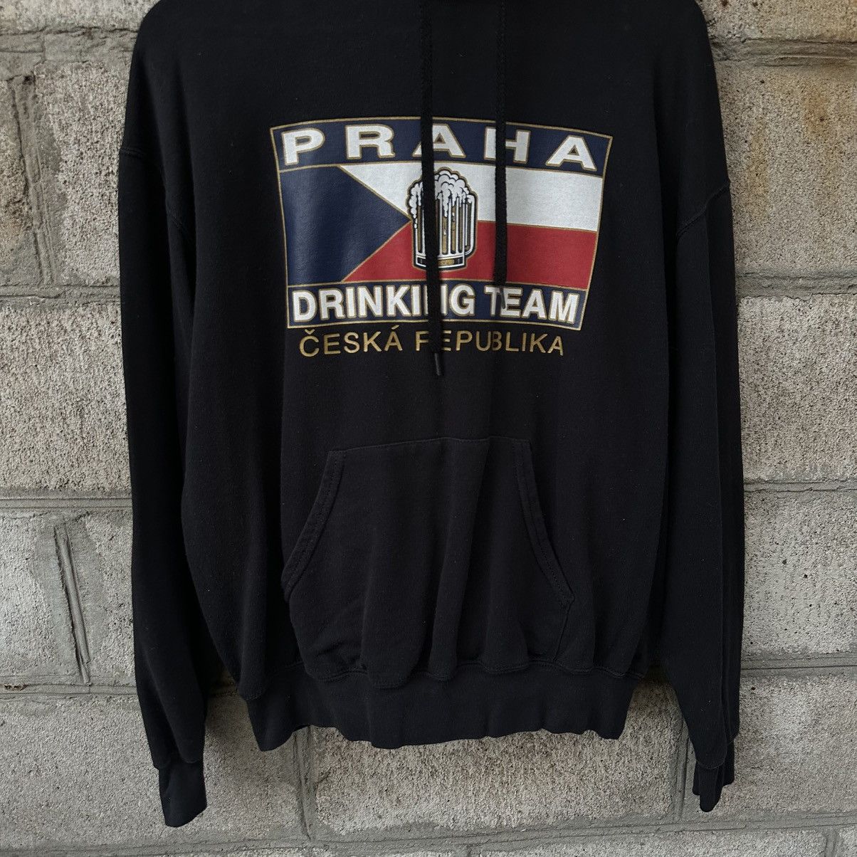 Hypebeast Vintage Hoodie Praha Drinking Team Big Logo Size L Hype Size US L / EU 52-54 / 3 - 3 Thumbnail