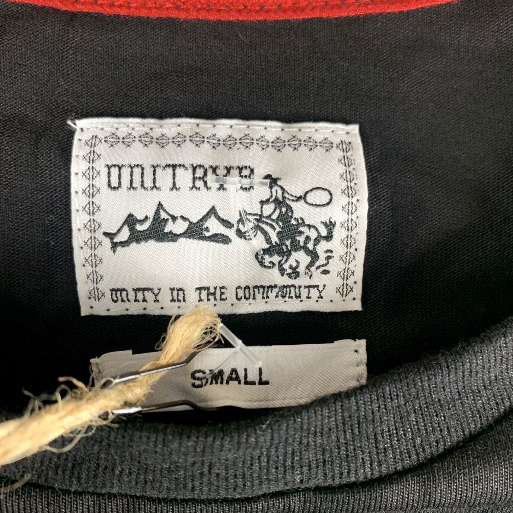 Vintage UNITRYB SHIRT Men S BLACK CREWNECK SHORT SLEEVE NWT Crewneck Shirt Size US S / EU 44-46 / 1 - 4 Thumbnail